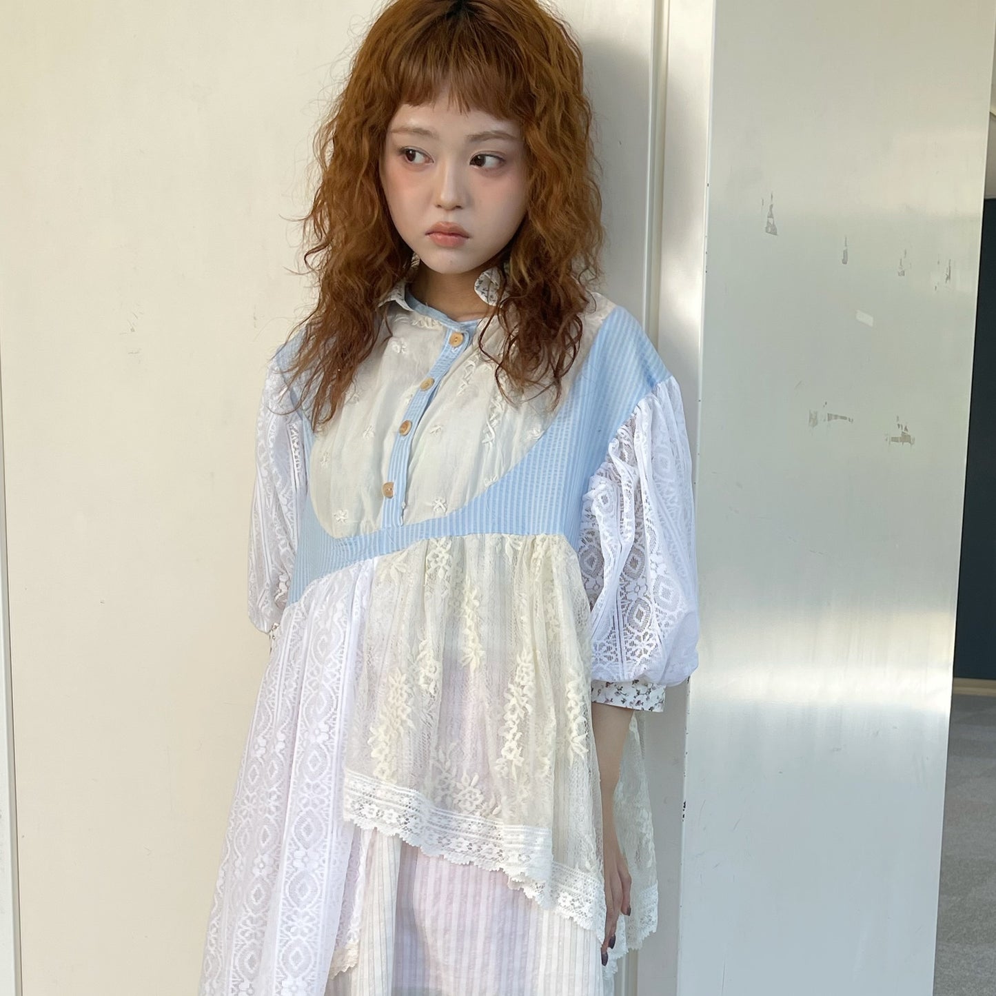 Free hand dress / White × Blue / フリーハンドドレス