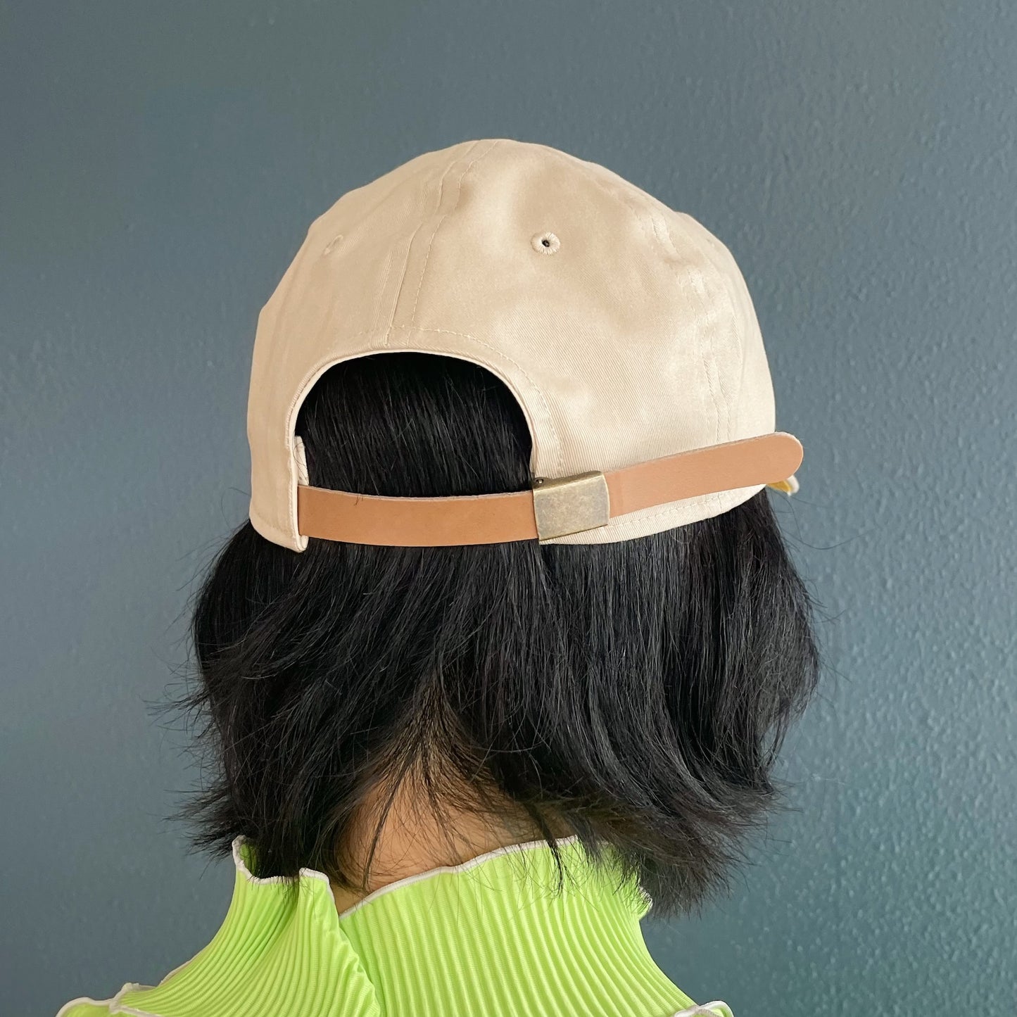 EMBROIDERY 2TONE CAP / BEIGE / 刺繍2トーンキャップ