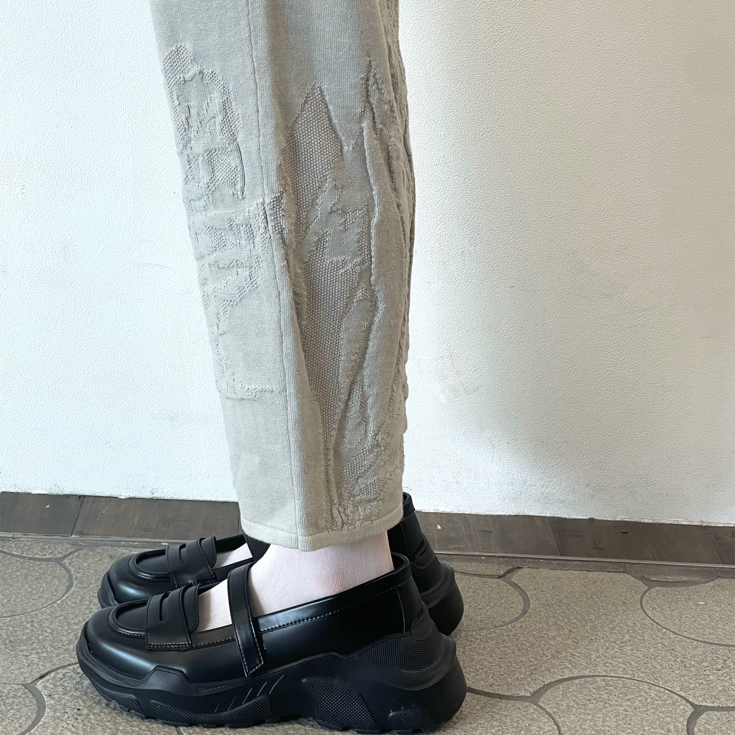 tulip knit pants / gray / チューリップニットパンツ