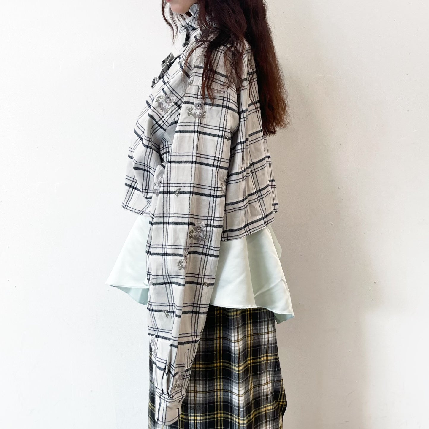COUNTRY RUFFLED BLOUSE / GRAY / ラッフルブラウス