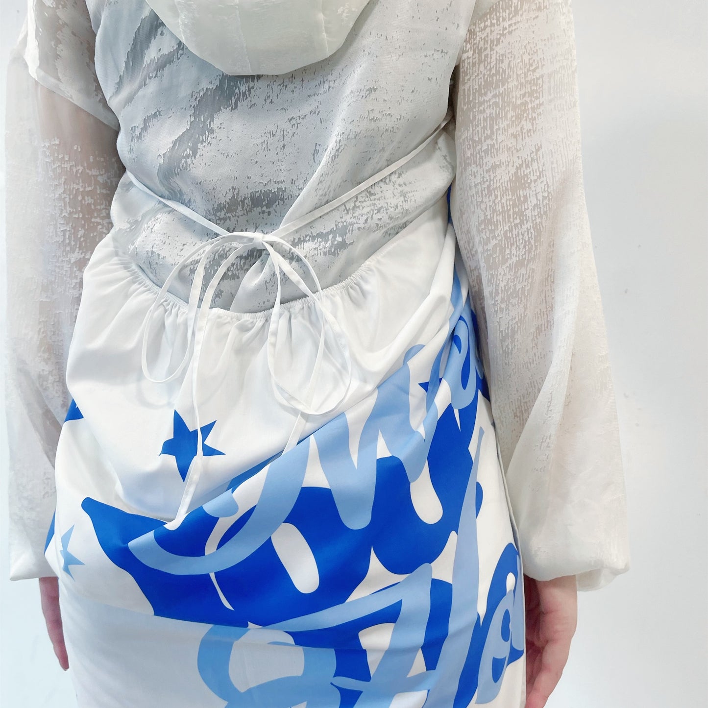 Banner Dress / White / グラフィックワンピース