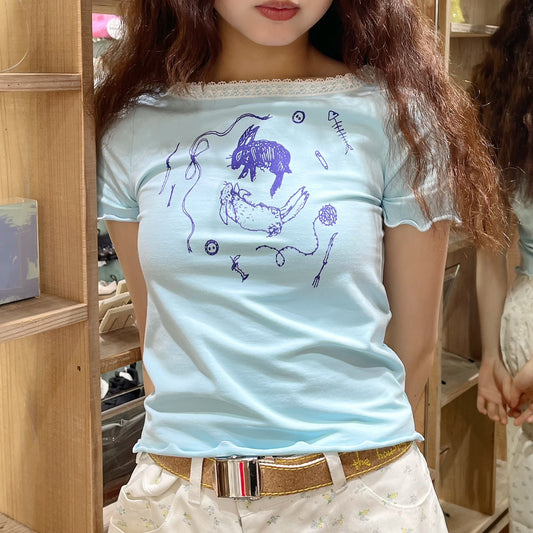 Beatrix blue playing rabbits tee / blue / プリントTシャツ