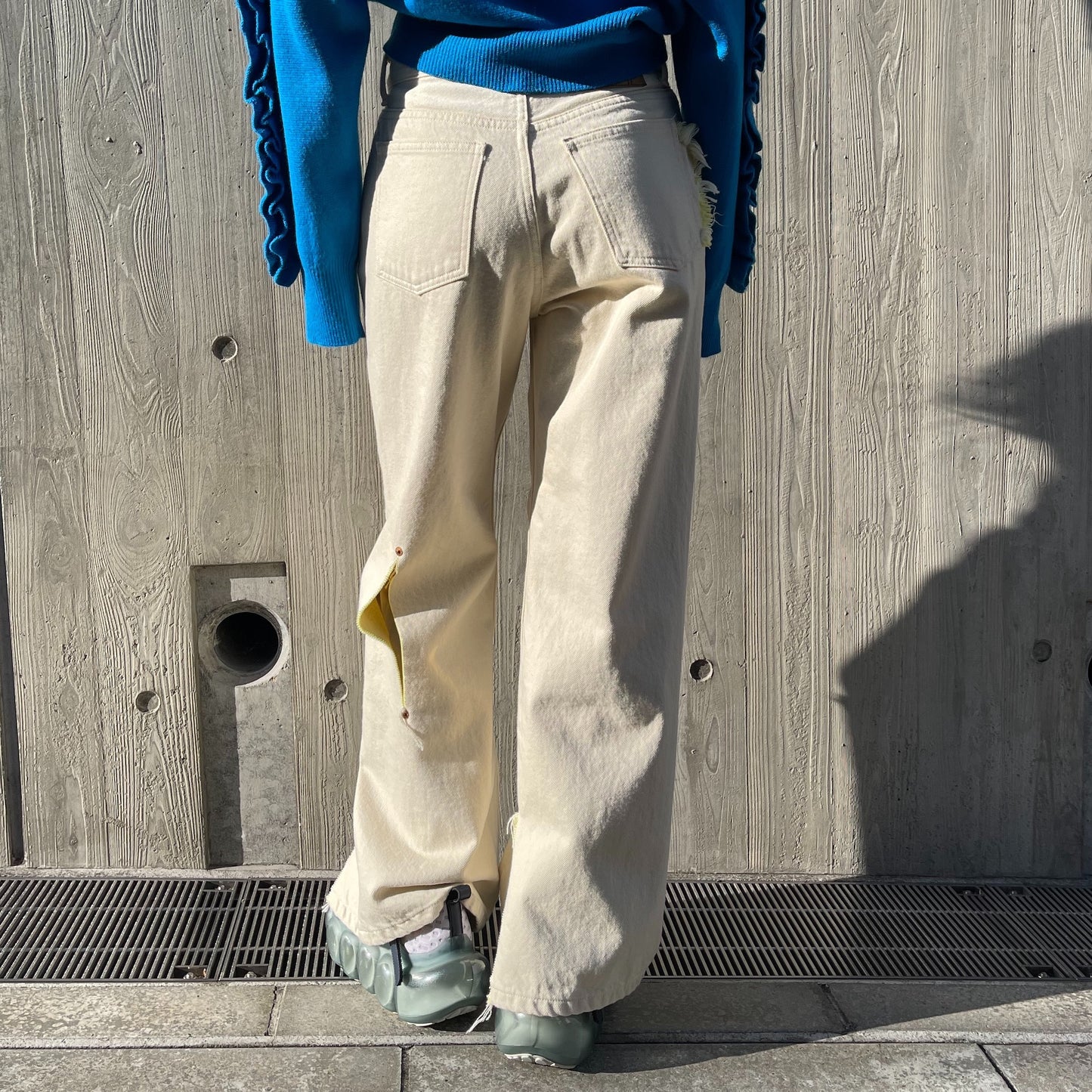 LAYERED RIPPED JEANS / LEMON / スリットジーンズ