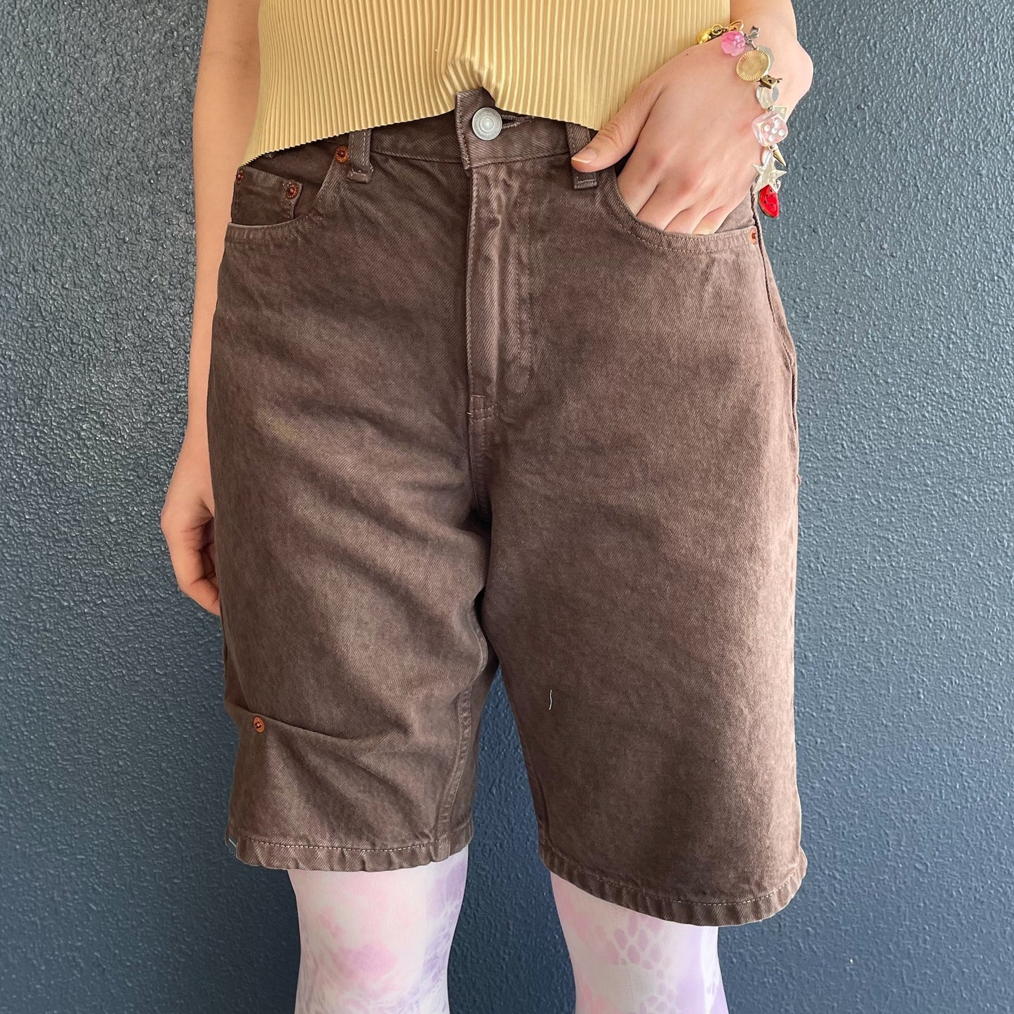 LOOSE ROLLED-UP HALF PANTS / BROWN / ルーズロールアップハーフパン