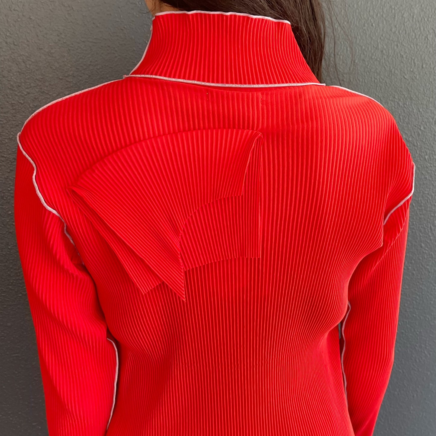 TODO WAVE LONG SLEEVE TOP*HIGH NECK TYPE / RED / ウェーブロングスリーブトップ