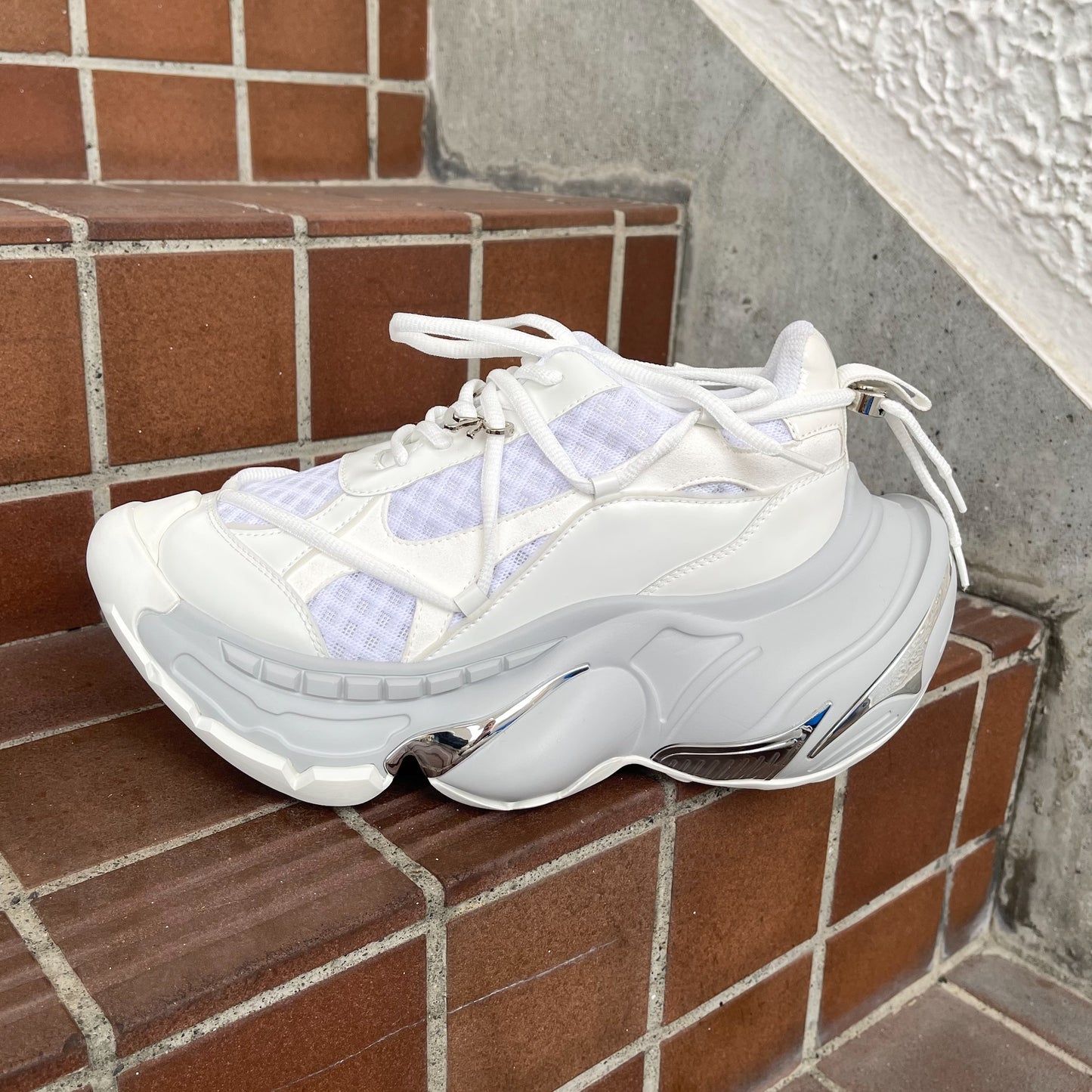 MULTIVERSEⅣ / WHITE / MIKIOSAKABEシューズ