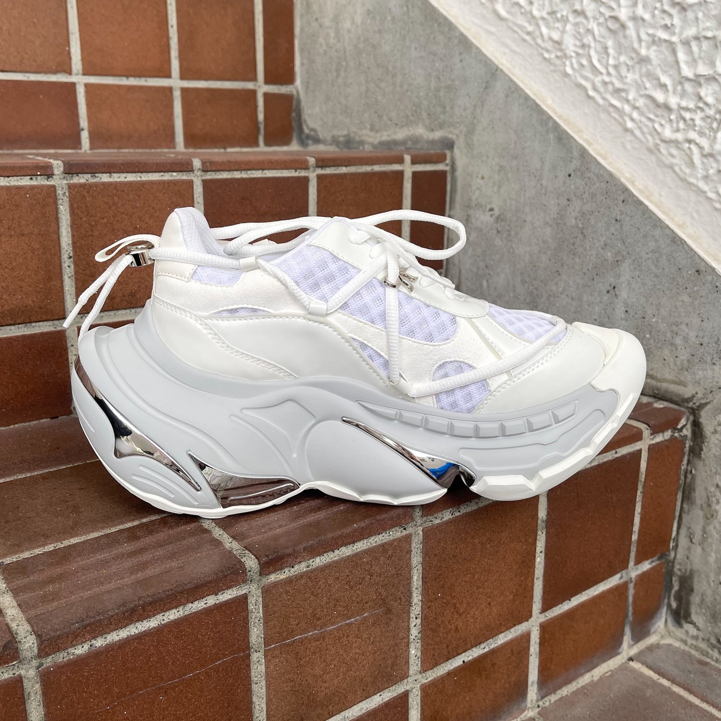 MULTIVERSEⅣ / WHITE / MIKIOSAKABEシューズ