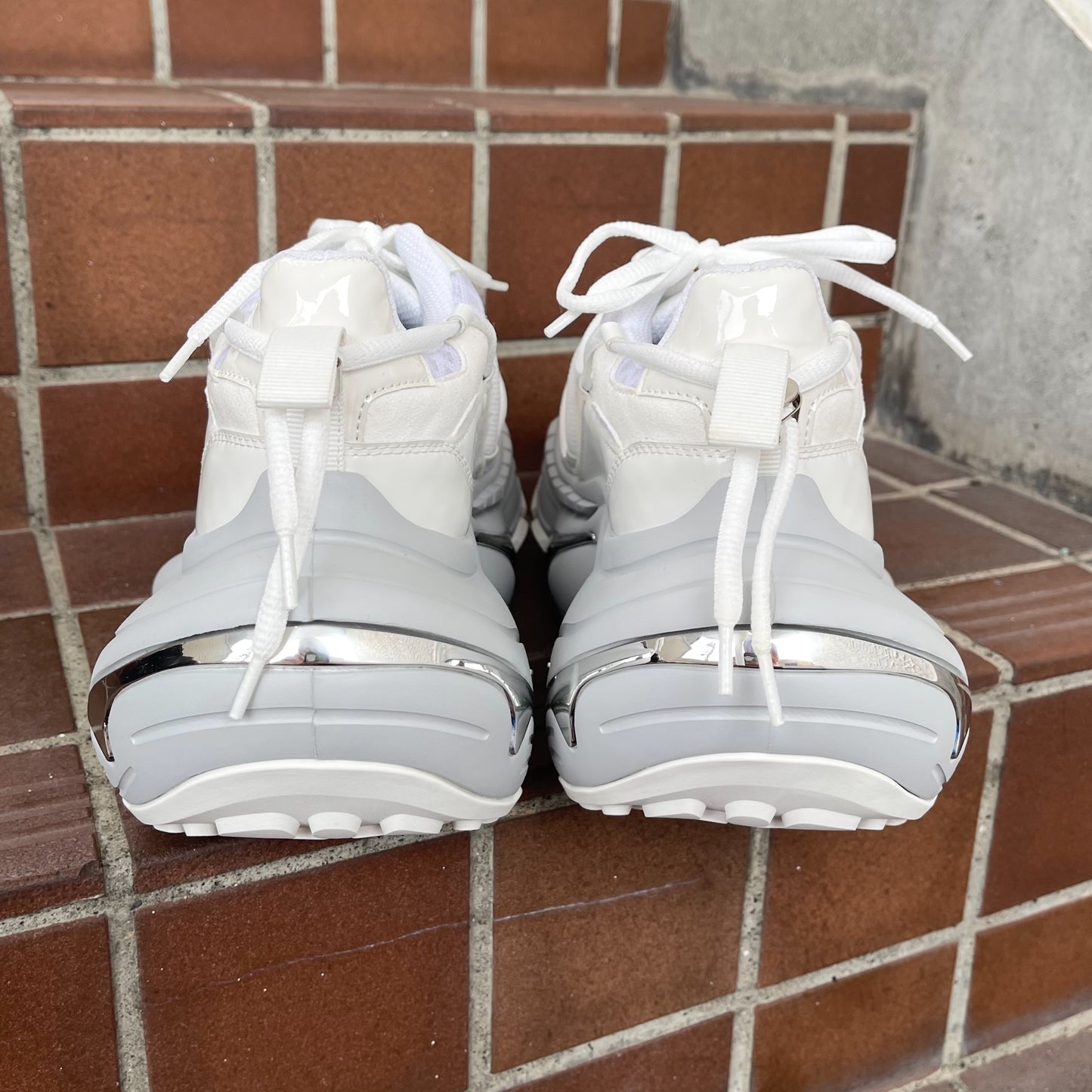 MULTIVERSEⅣ / WHITE / MIKIOSAKABEシューズ