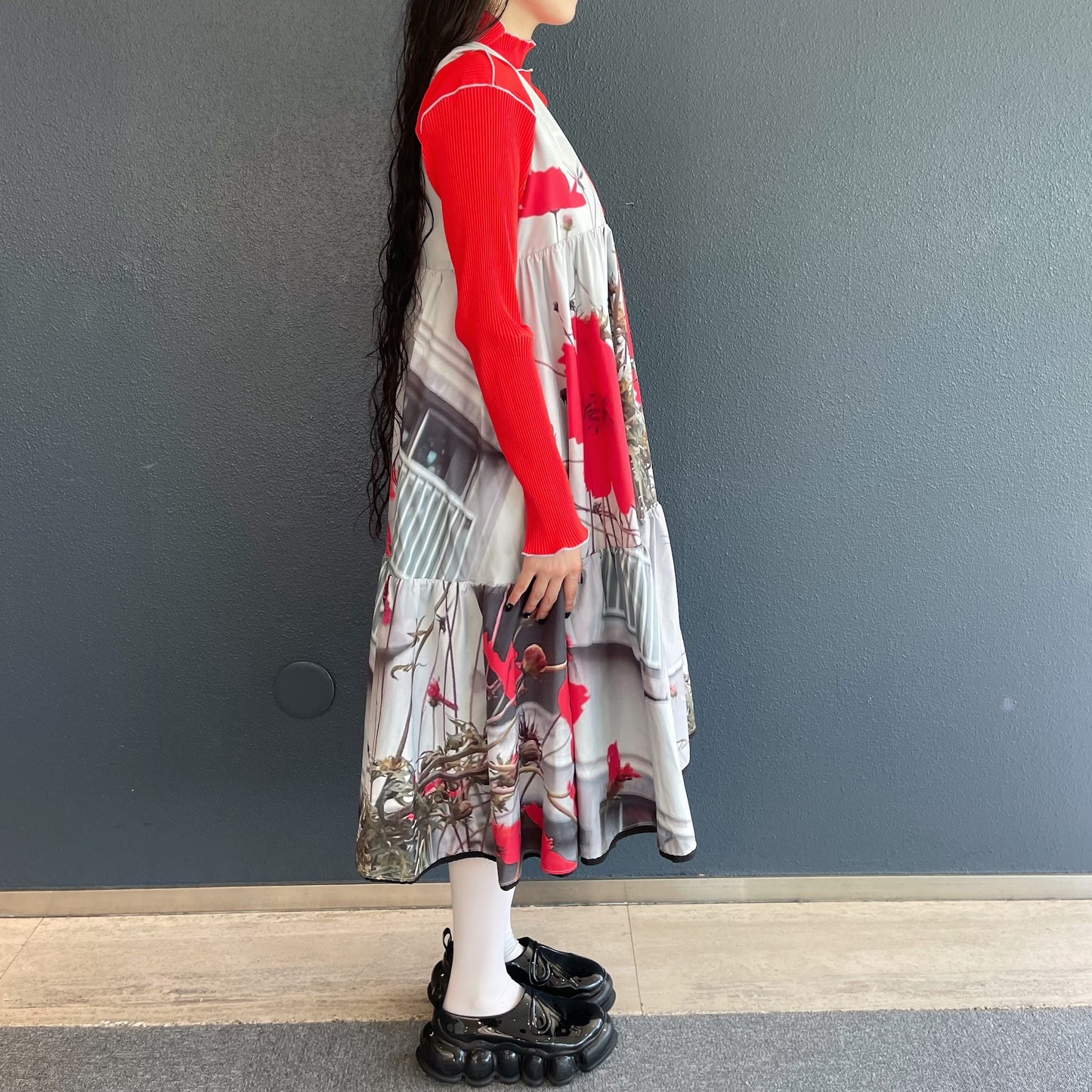 REVERSIBLE GATHER ONE-PIECE / FLOWER x BLACK / リバーシブルギャザーワンピース