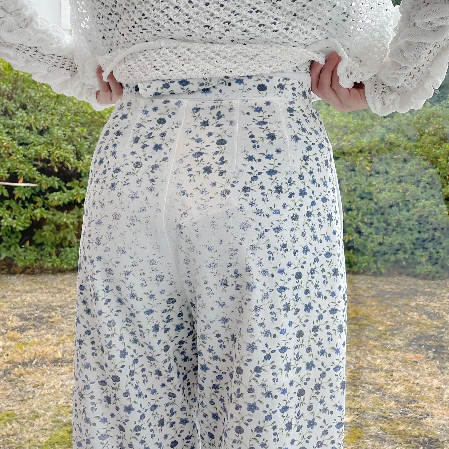 pants / blue / フラワーパターンパンツ