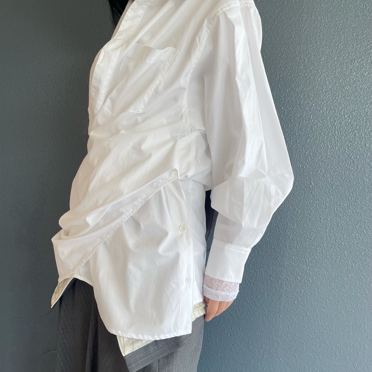LOLA shirt / off white / シェイプシャツ