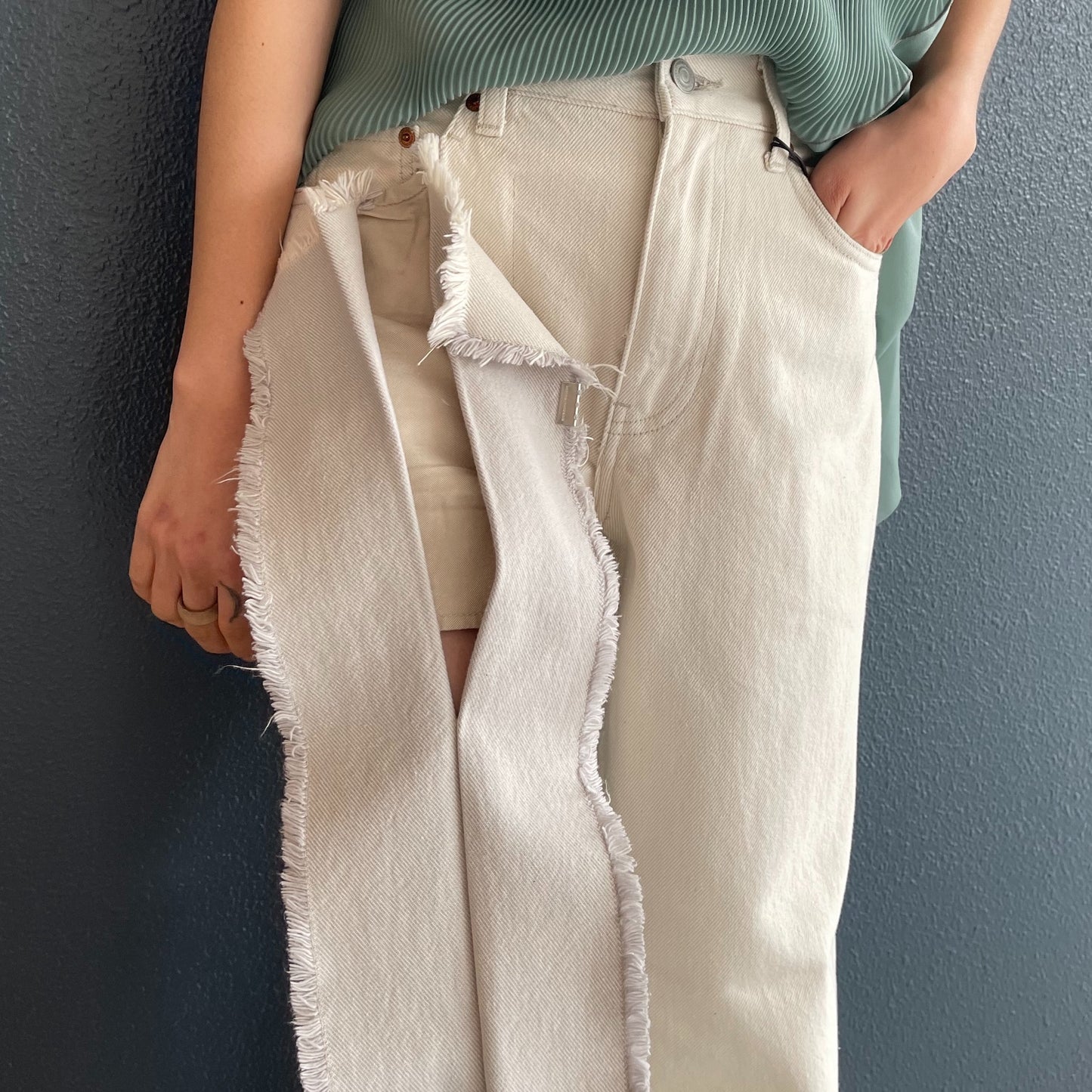 Slit Leg Denim Pants / GRAY / スリットレッグデニムパンツ