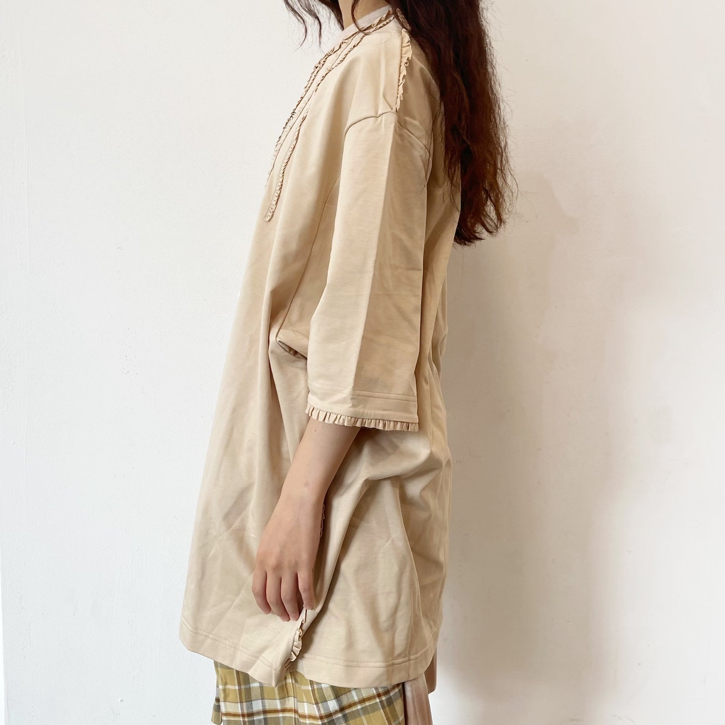 WASHED RUNNER T-SHIRT / BEIGE / ウォッシュ加工フリルTシャツ