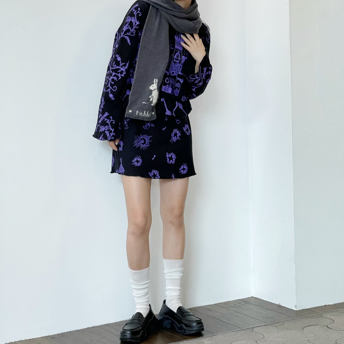 Peep black pullover / black × purple / プリントベルスリーブロングTシャツ