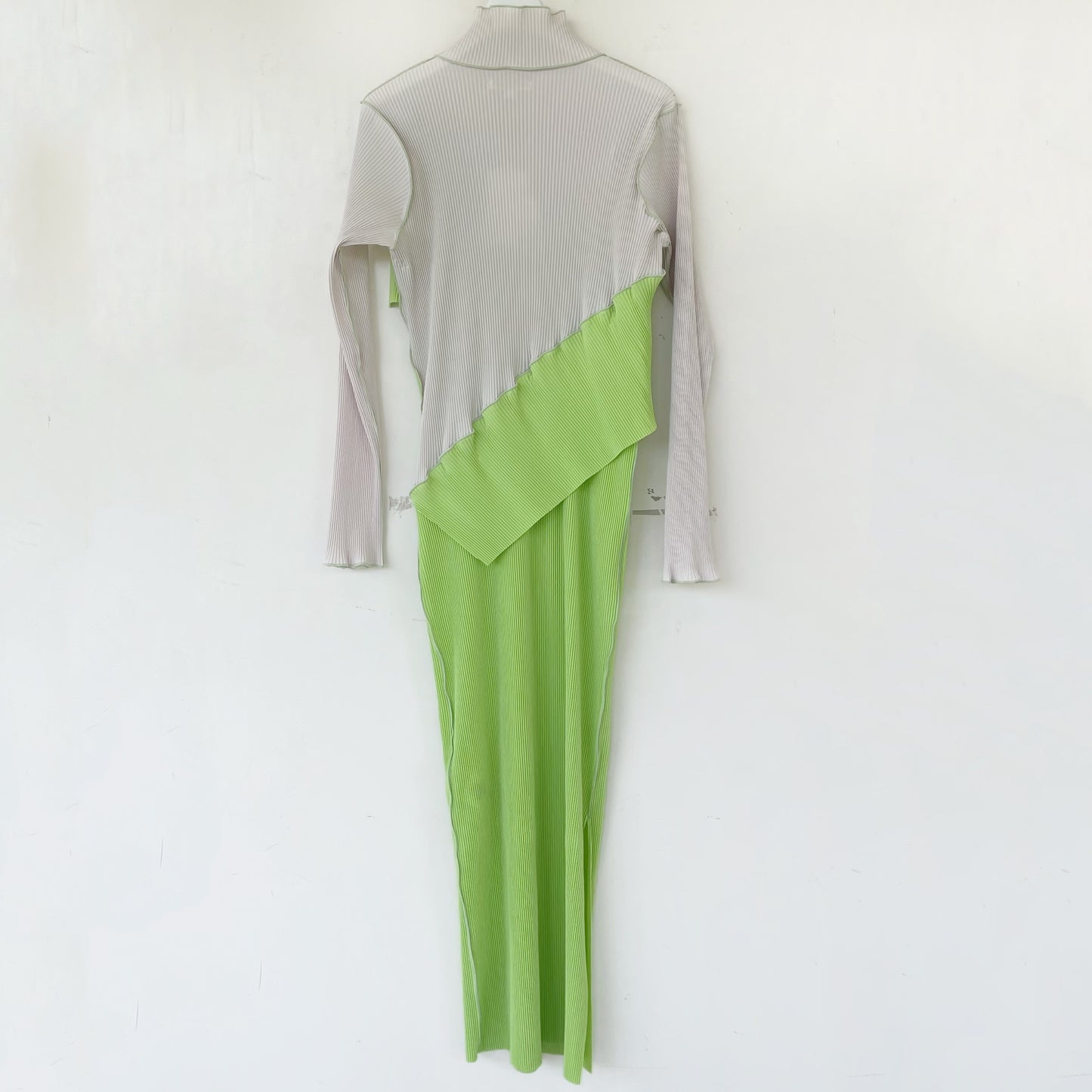 SPIRAL WAVE LONG SLEEVE DRESS *HIGH NECK TYPE / MUSCAT / プリーツハイネックドレス