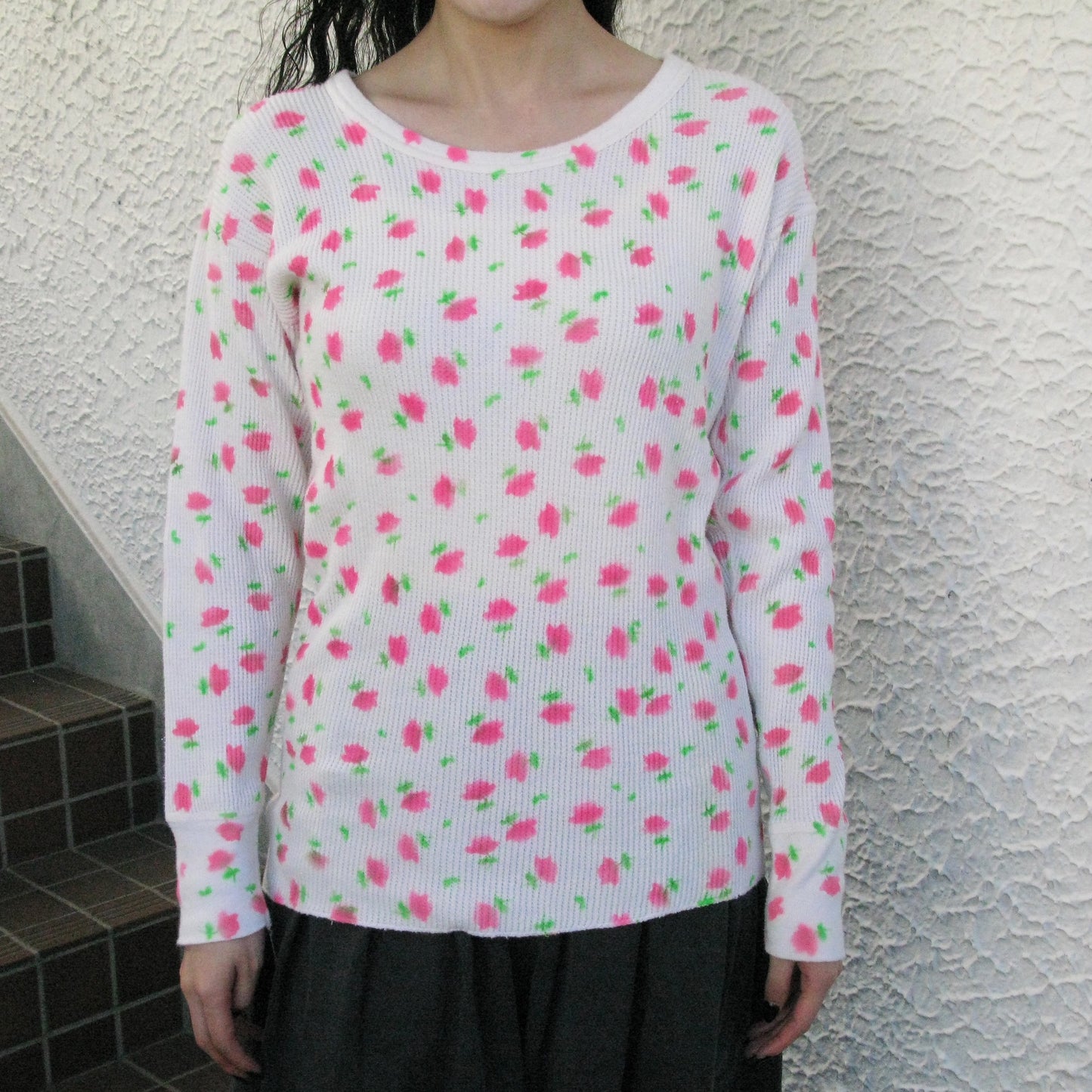 White ditzy print waffle / エアブラシTシャツ