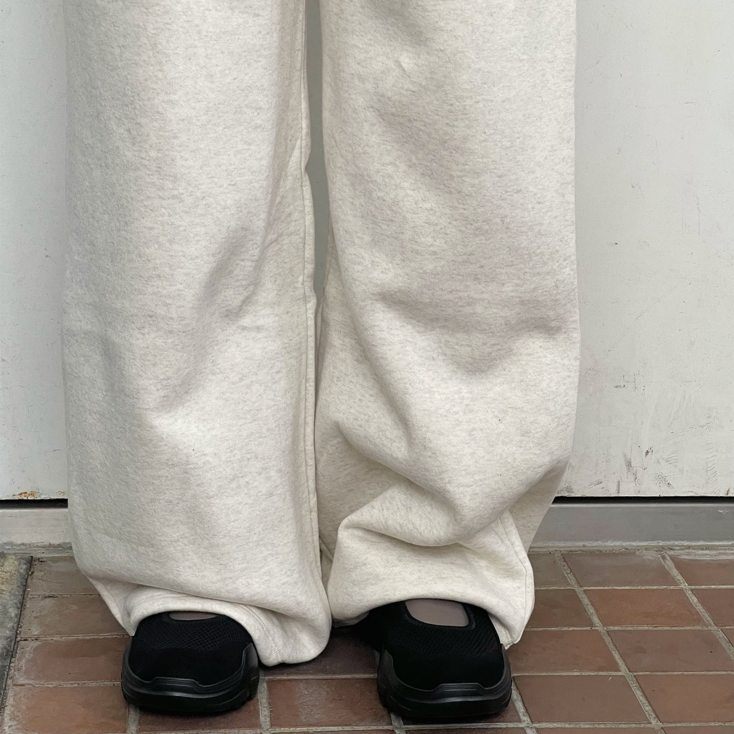 Old dog club pants / FROST ECRU / ウエストギャザースウェット