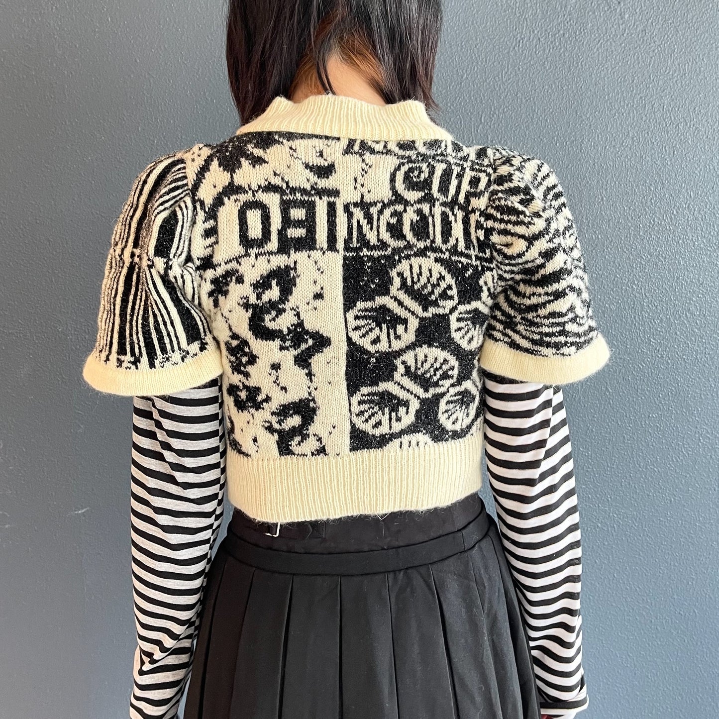 Gogo Sweater / White × Black / バルーンスリーブニット