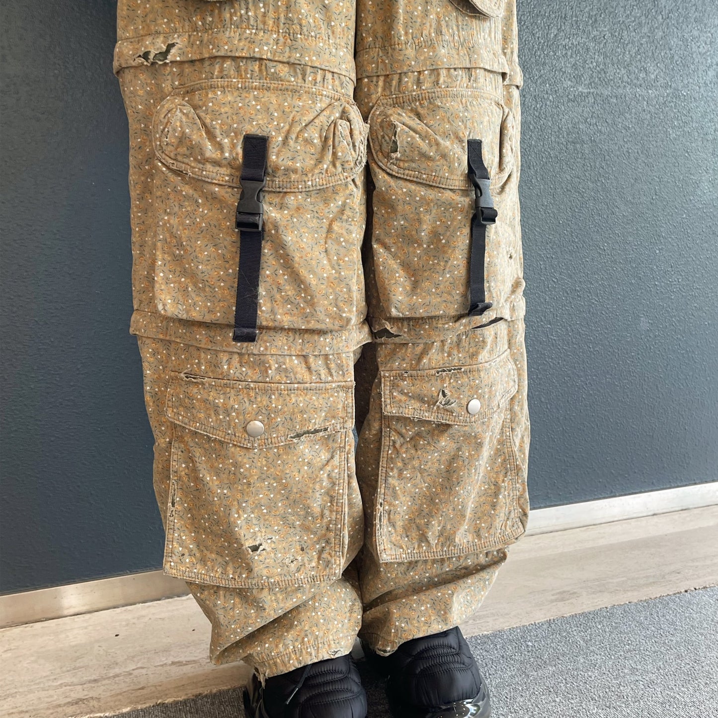 DESTROY BONDING UTILITY PANTS / KHAKI FLOWER / デストロイボンディングパンツ