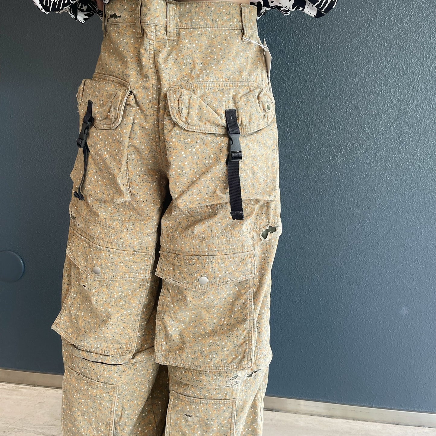 DESTROY BONDING UTILITY PANTS / KHAKI FLOWER / デストロイボンディングパンツ