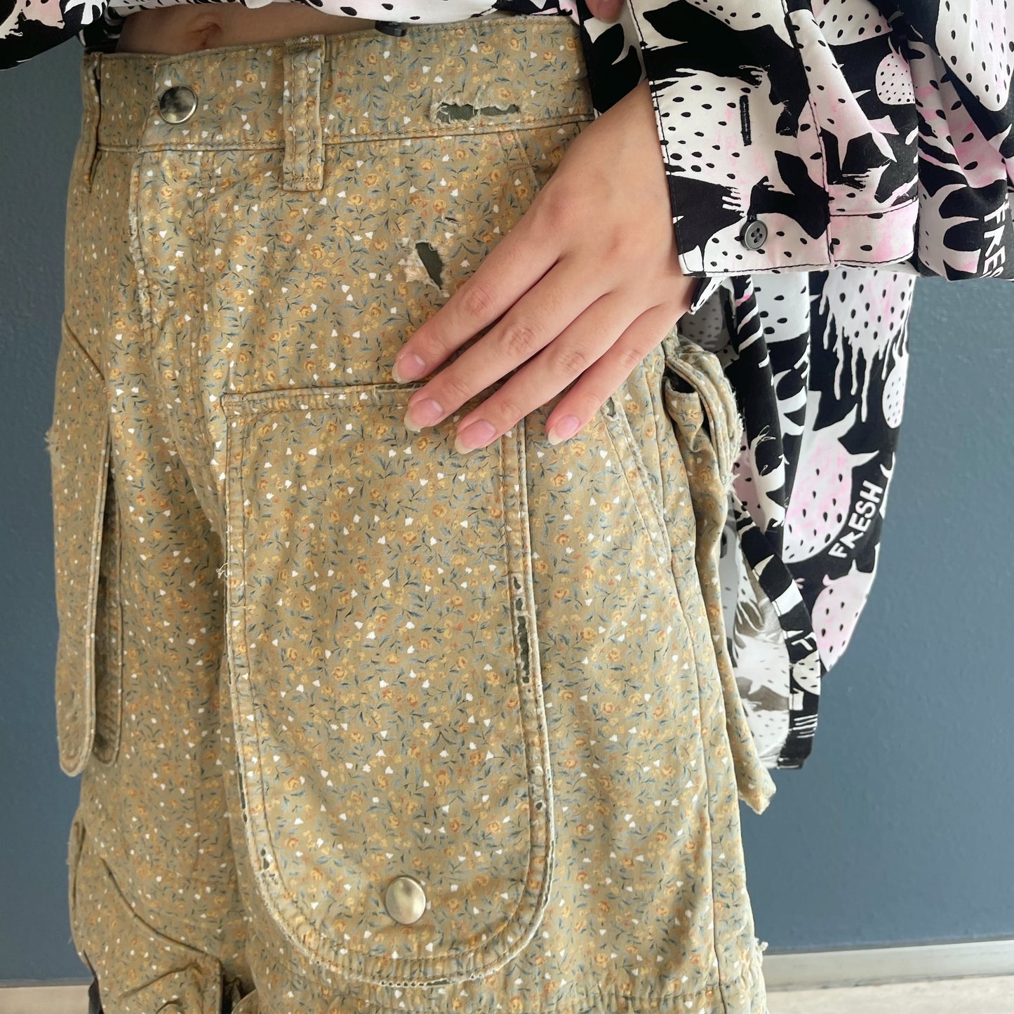 DESTROY BONDING UTILITY PANTS / KHAKI FLOWER / デストロイボンディングパンツ