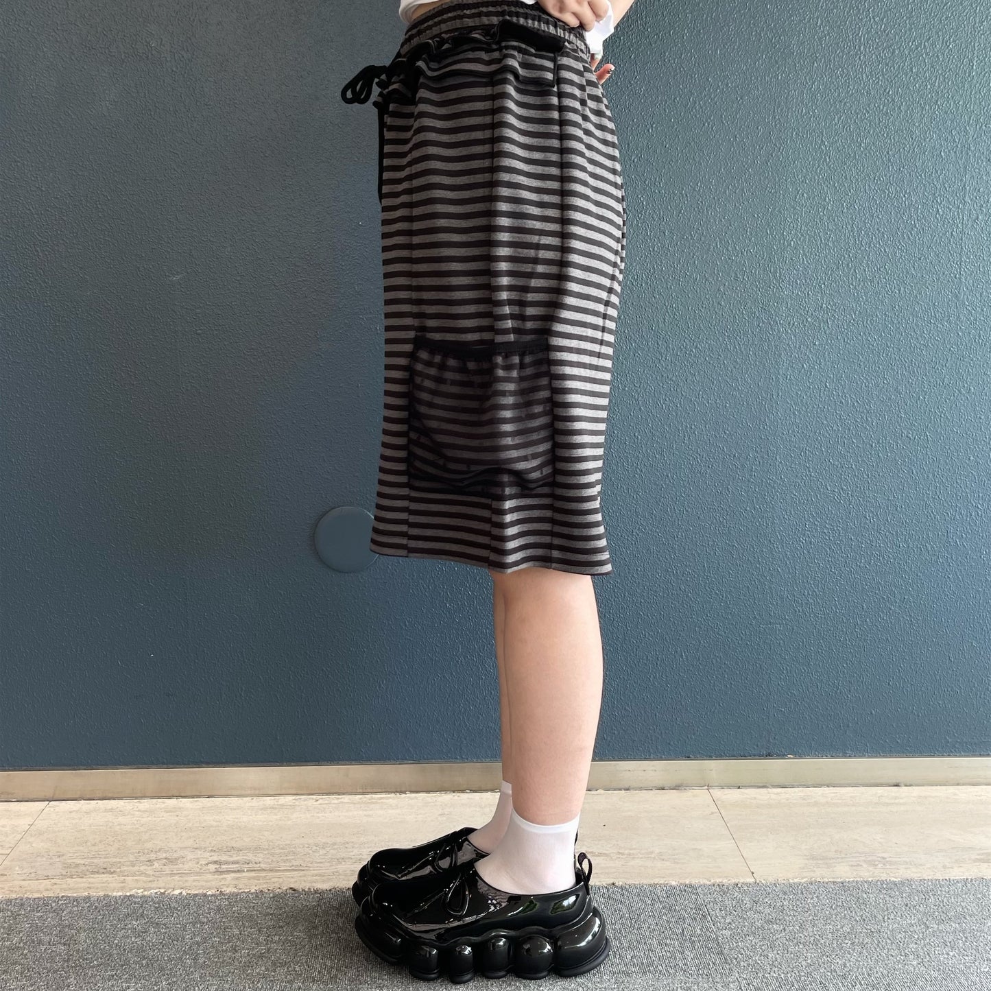 Mixed Pattern Ruffled Pants / Black / ストライプラッフルパンツ