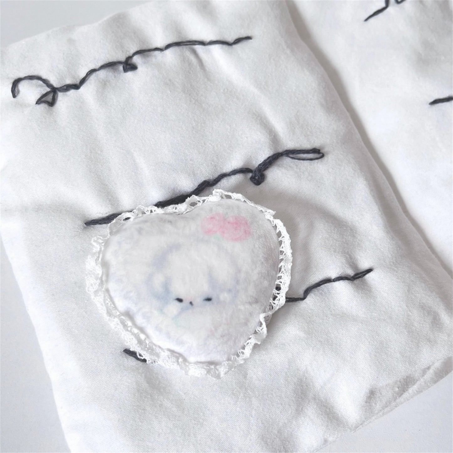 【lizilin】plush pin / バッジ