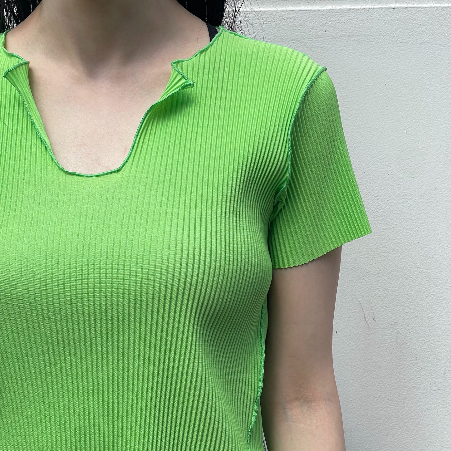 U-NECK TINY TOP / GREEN / Uネックプリーツトップ