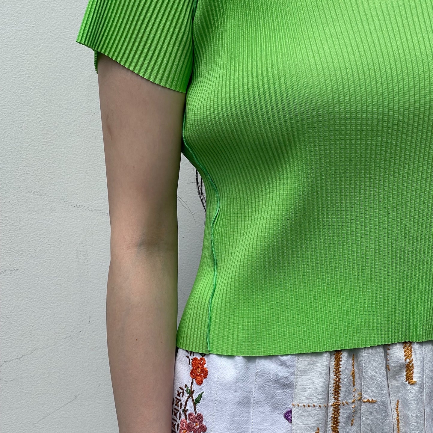 U-NECK TINY TOP / GREEN / Uネックプリーツトップ