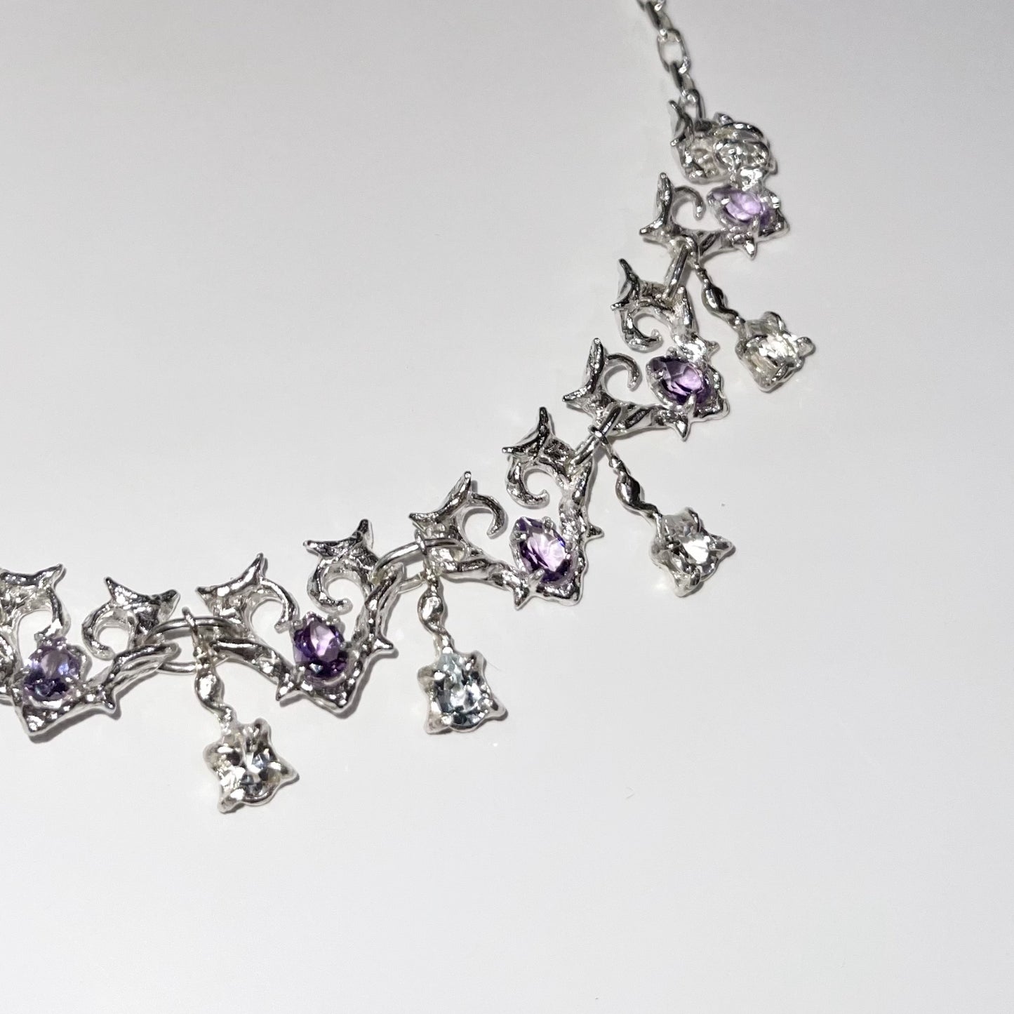 VIOLET & WHISPER / crystals & amethyst / ブレスレット