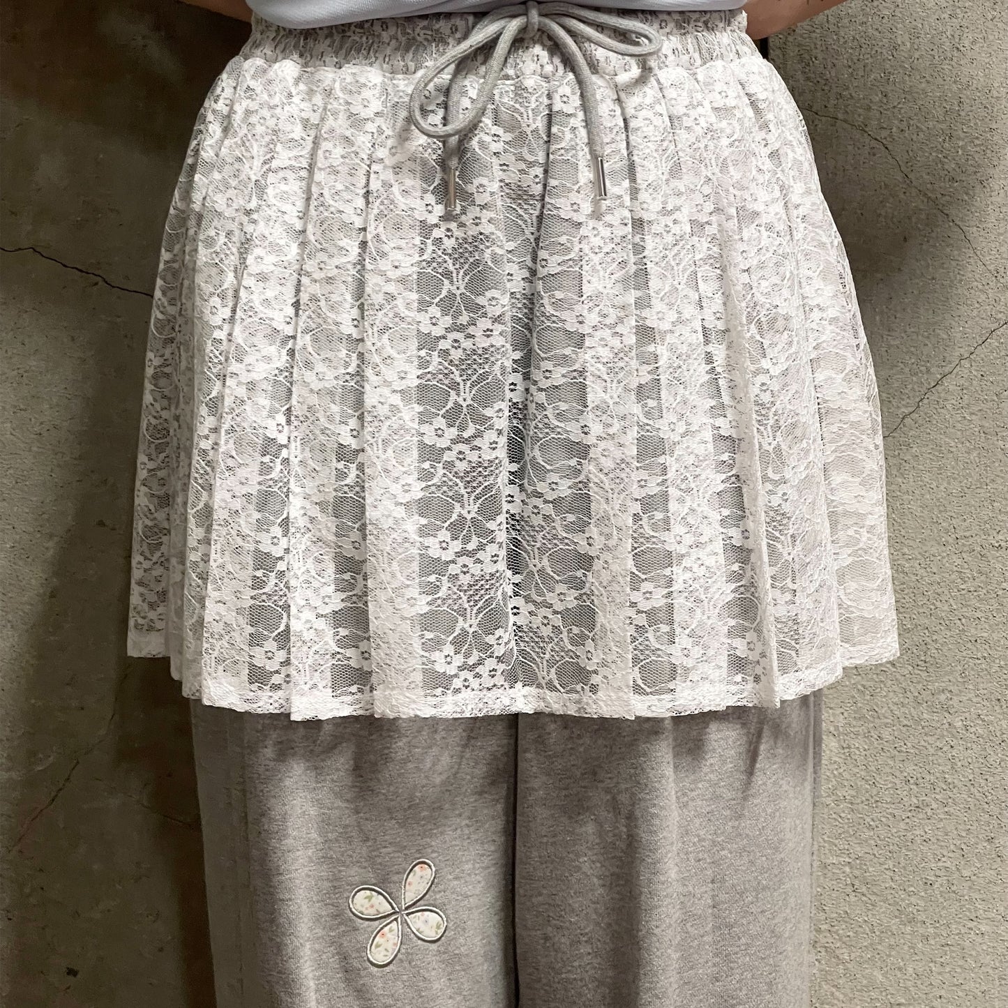 Lucy applique skirt pants / Gray / アップリケスカートパンツ
