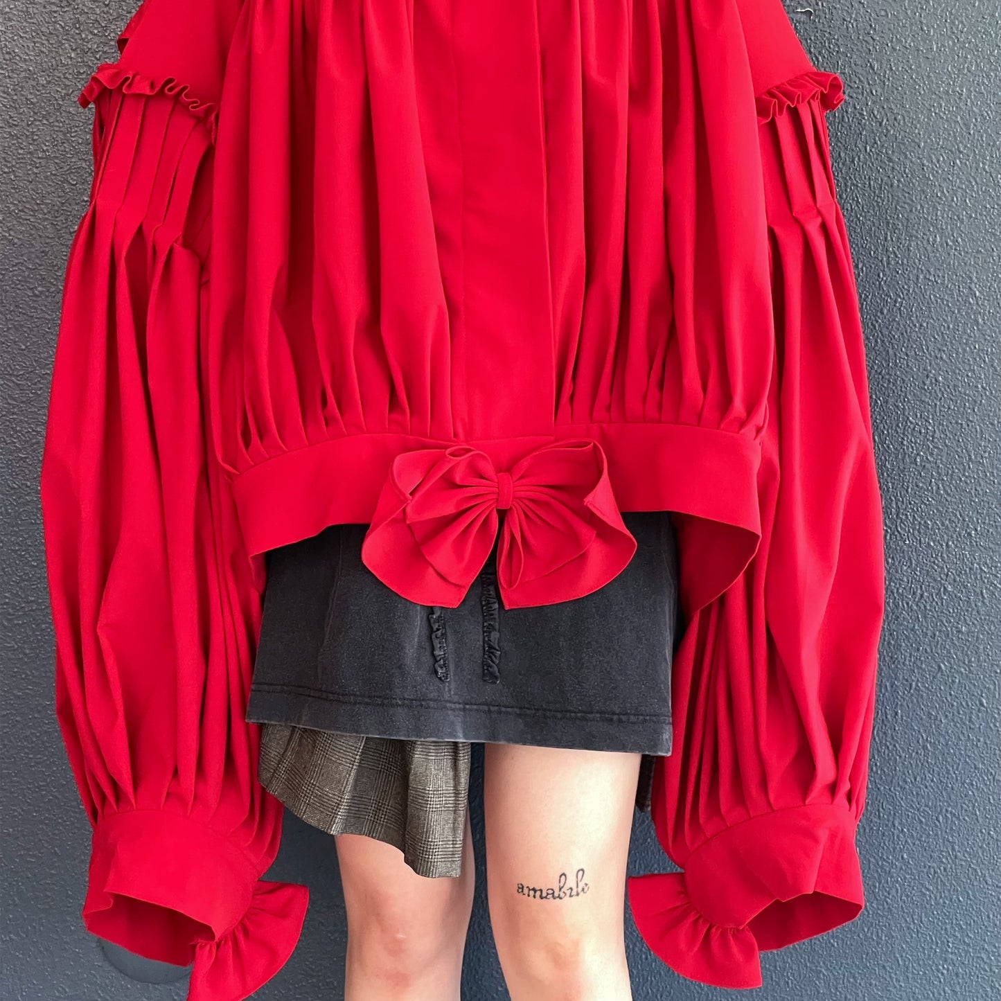 RUFFLED BLOUSE / RED / リボンラッフルブラウス
