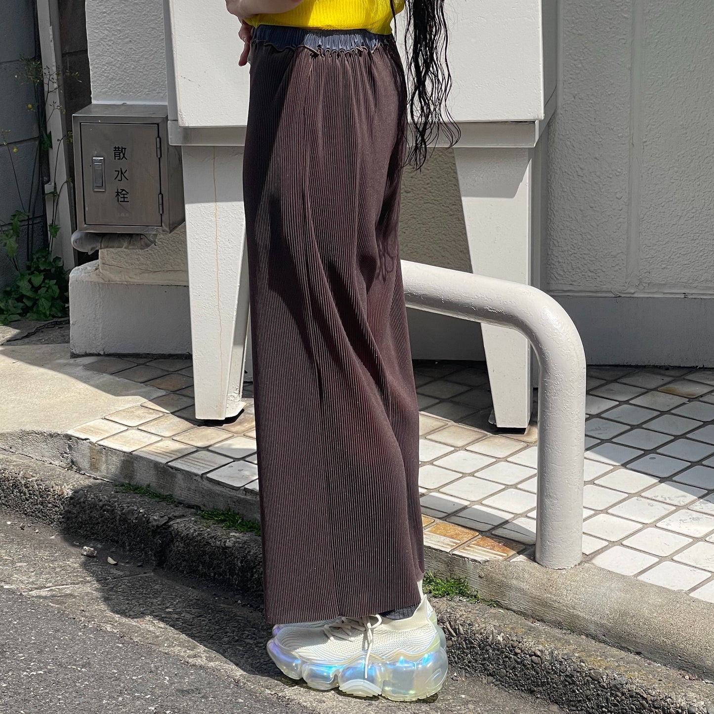 SHEER LAYERED PANTS / BROWN / シアーレイヤードプリーツパンツ