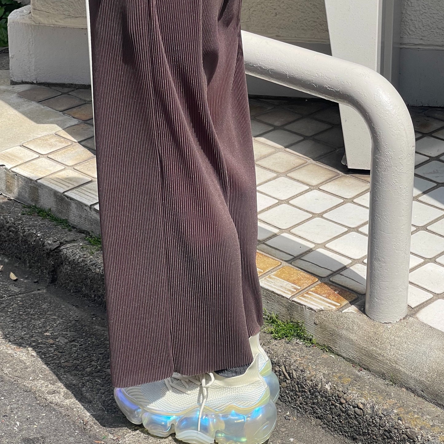 SHEER LAYERED PANTS / BROWN / シアーレイヤードプリーツパンツ