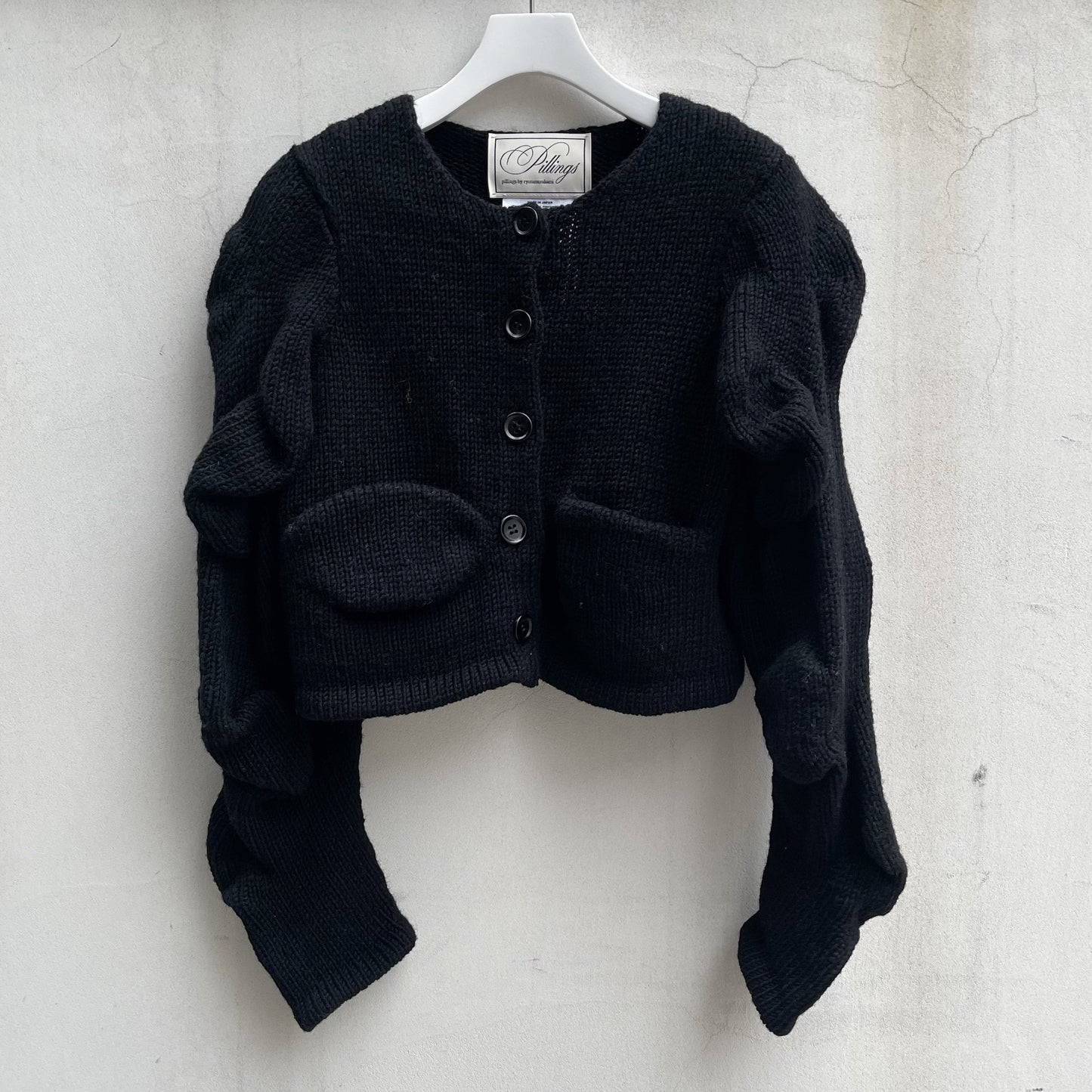 Cardigan with unstable sleeves knit / black / 変形カーディガン