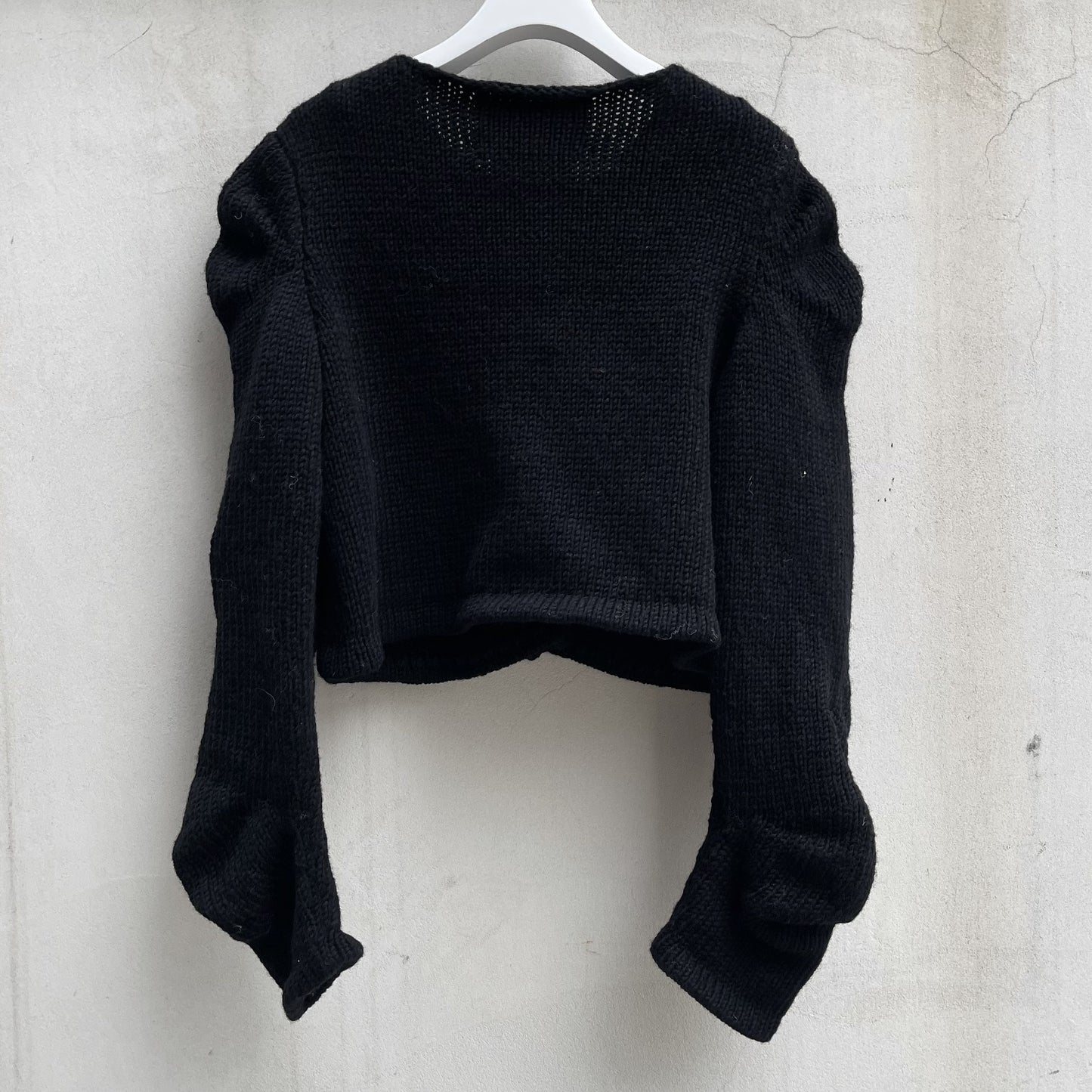 Cardigan with unstable sleeves knit / black / 変形カーディガン