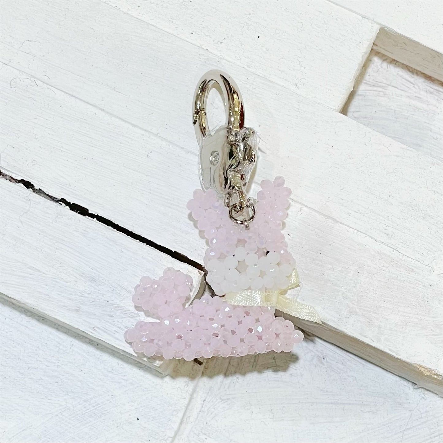 Baby Pink Rabbit Key Ring / うさぎのビーズキーリング