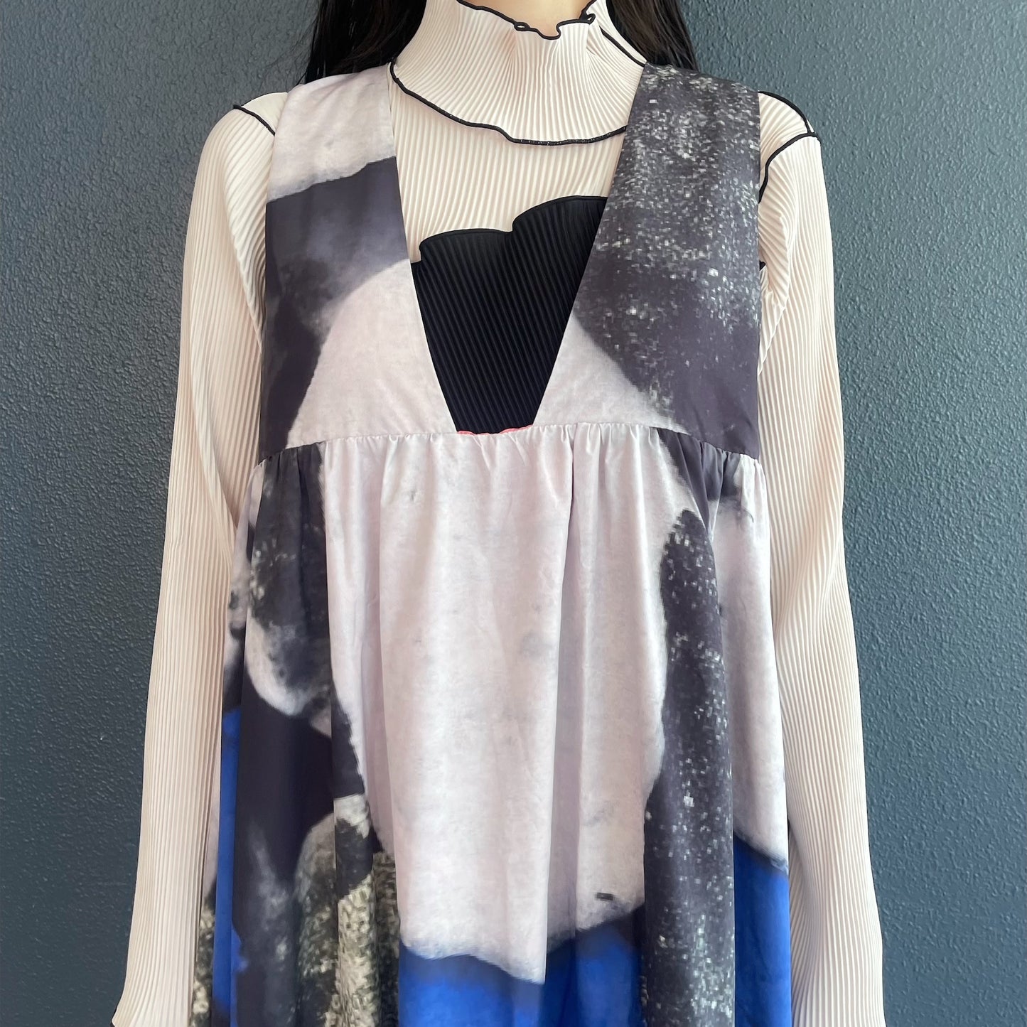 REVERSIBLE GATHER ONE-PIECE / BLUE x PINK / リバーシブルギャザーワンピース