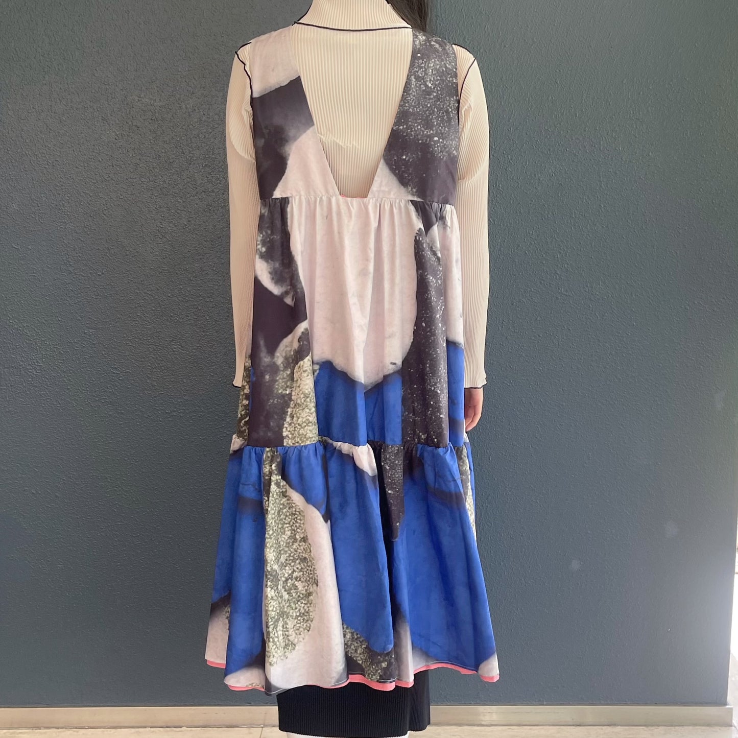 REVERSIBLE GATHER ONE-PIECE / BLUE x PINK / リバーシブルギャザーワンピース