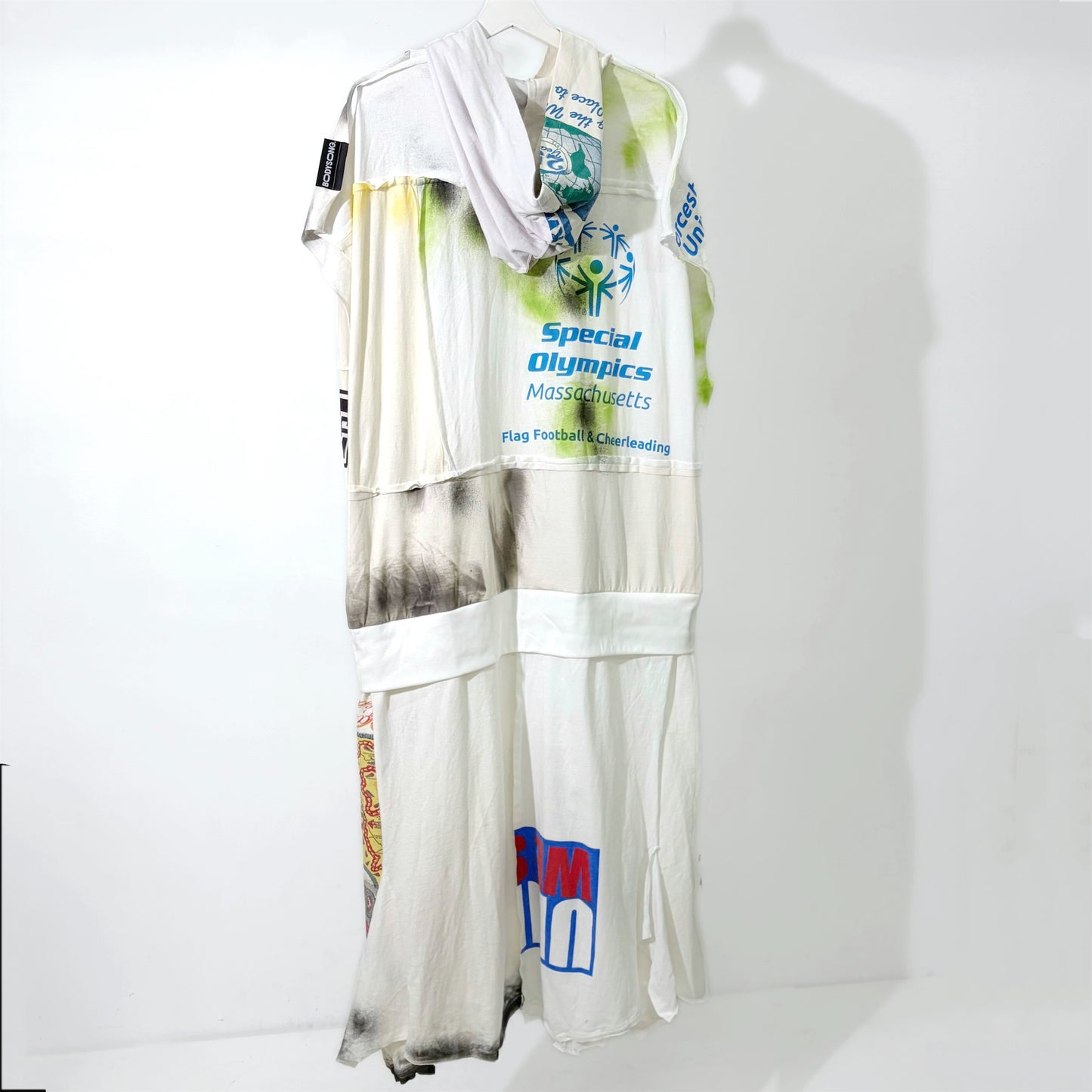 GLOVE-TROTTING RECONSTRUCTED DRESS / WHITE / Tシャツ構築レイヤードドレス