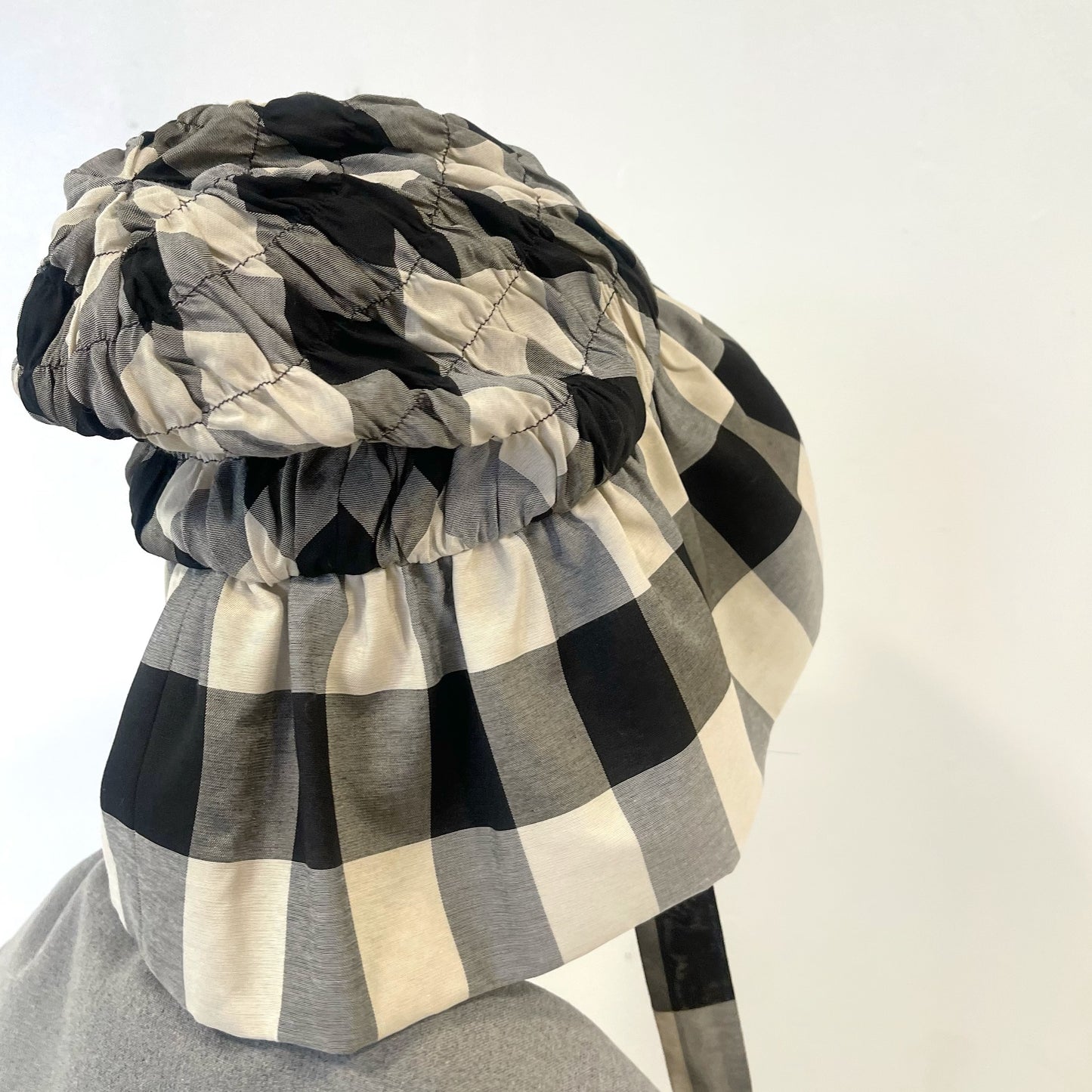 Dead stock jelly hat / BLACK × ECRU / シャーリングハット