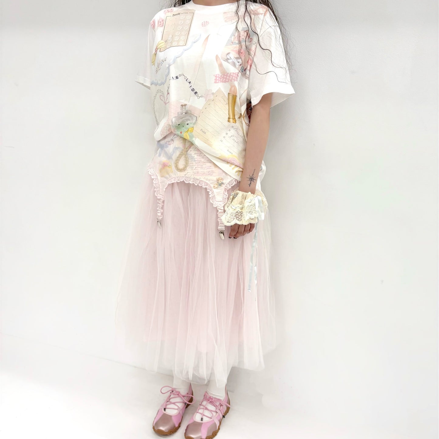 Dolly Vanity T-shirt / プリントtシャツ