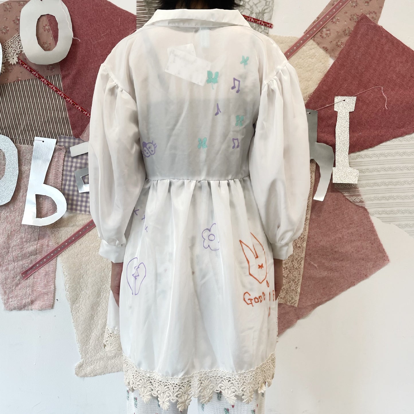 hate you dress / White x Blue / プリント+ドローイングワンピース