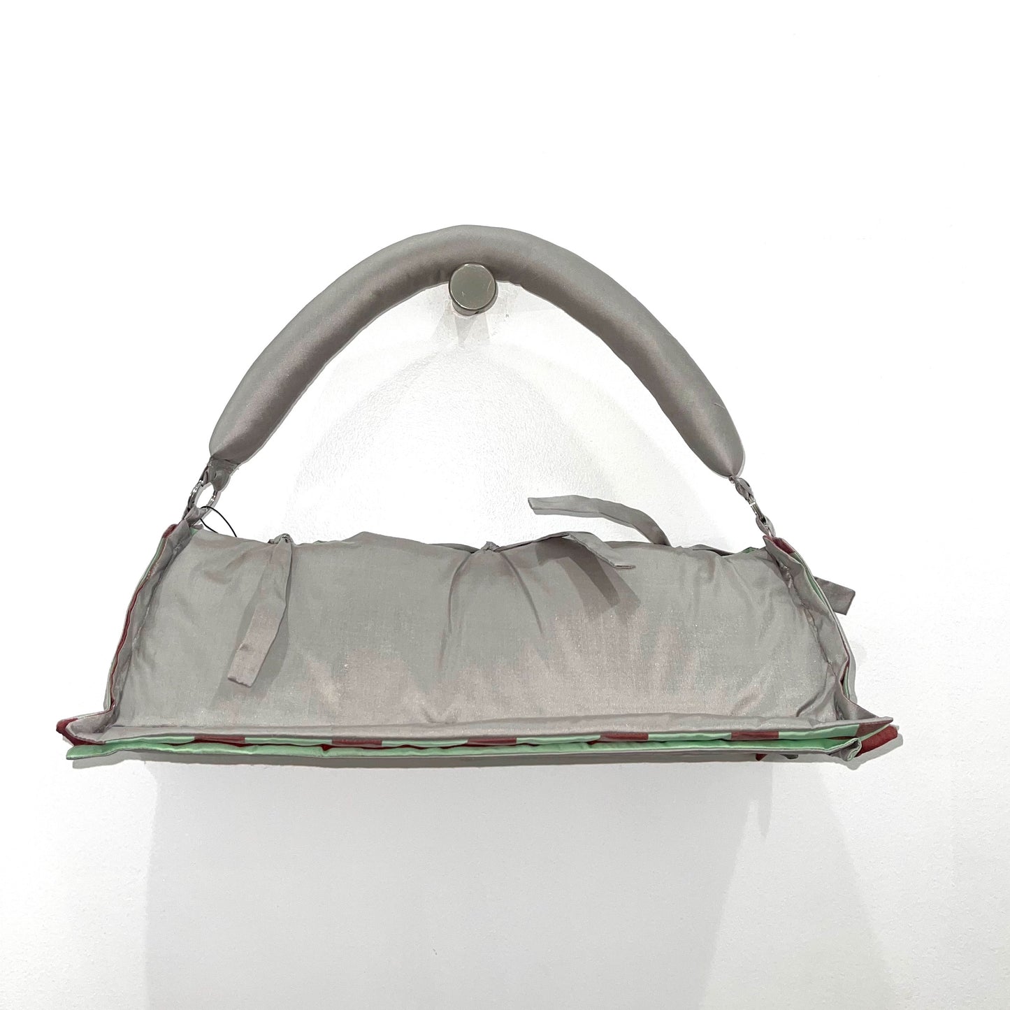 CRYSTAL SHOULDER BAG / SILVER / キルティングハンドバッグ