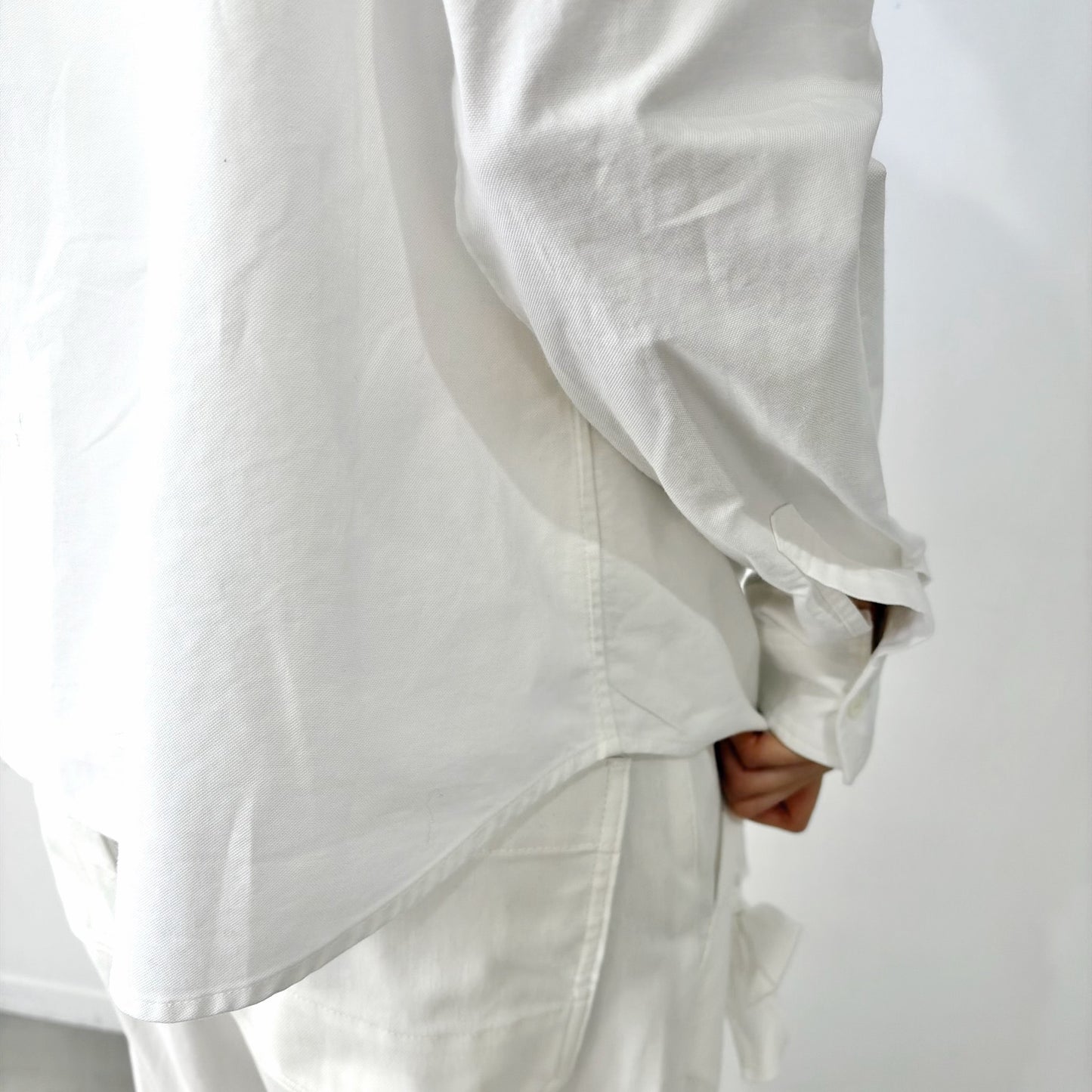 wide-neck shirt / white / ワイドネックシャツ