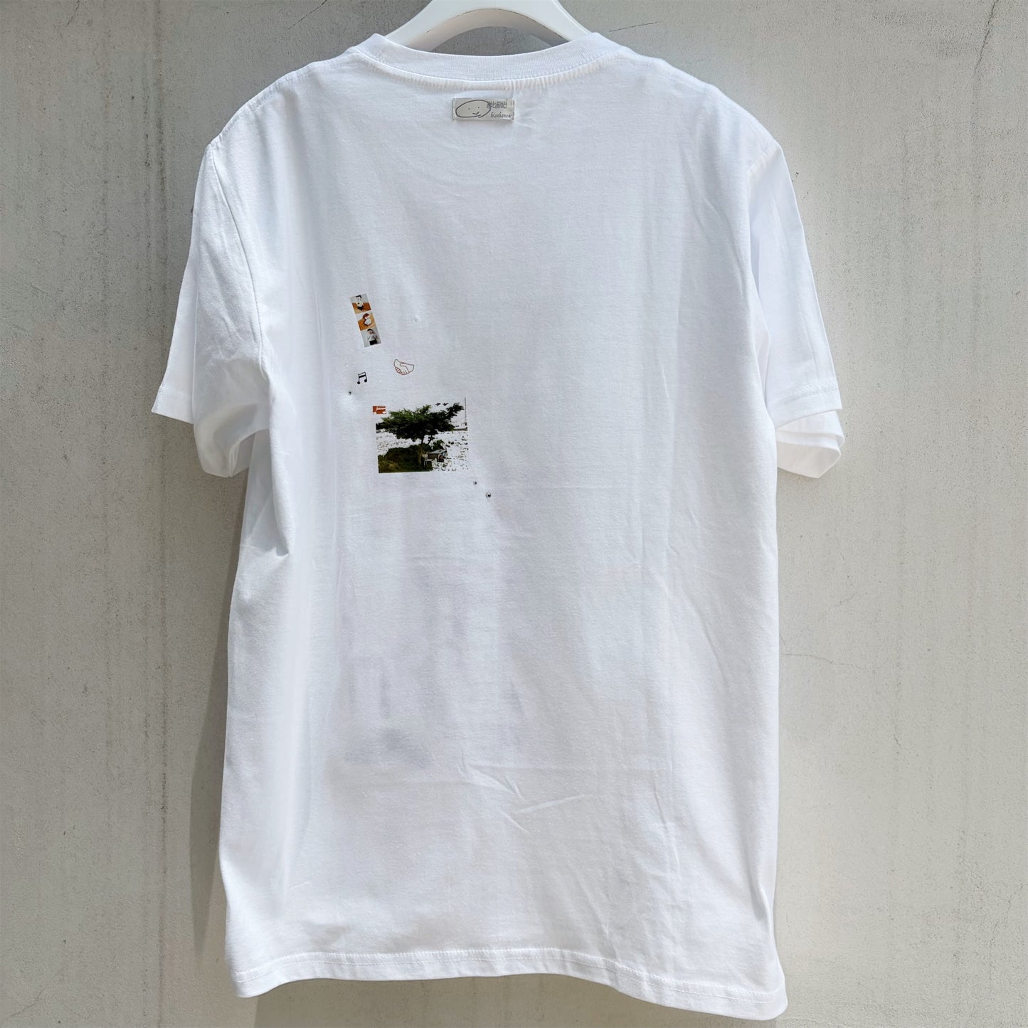 chairs for the interview T-shirt / white / プリントTシャツ