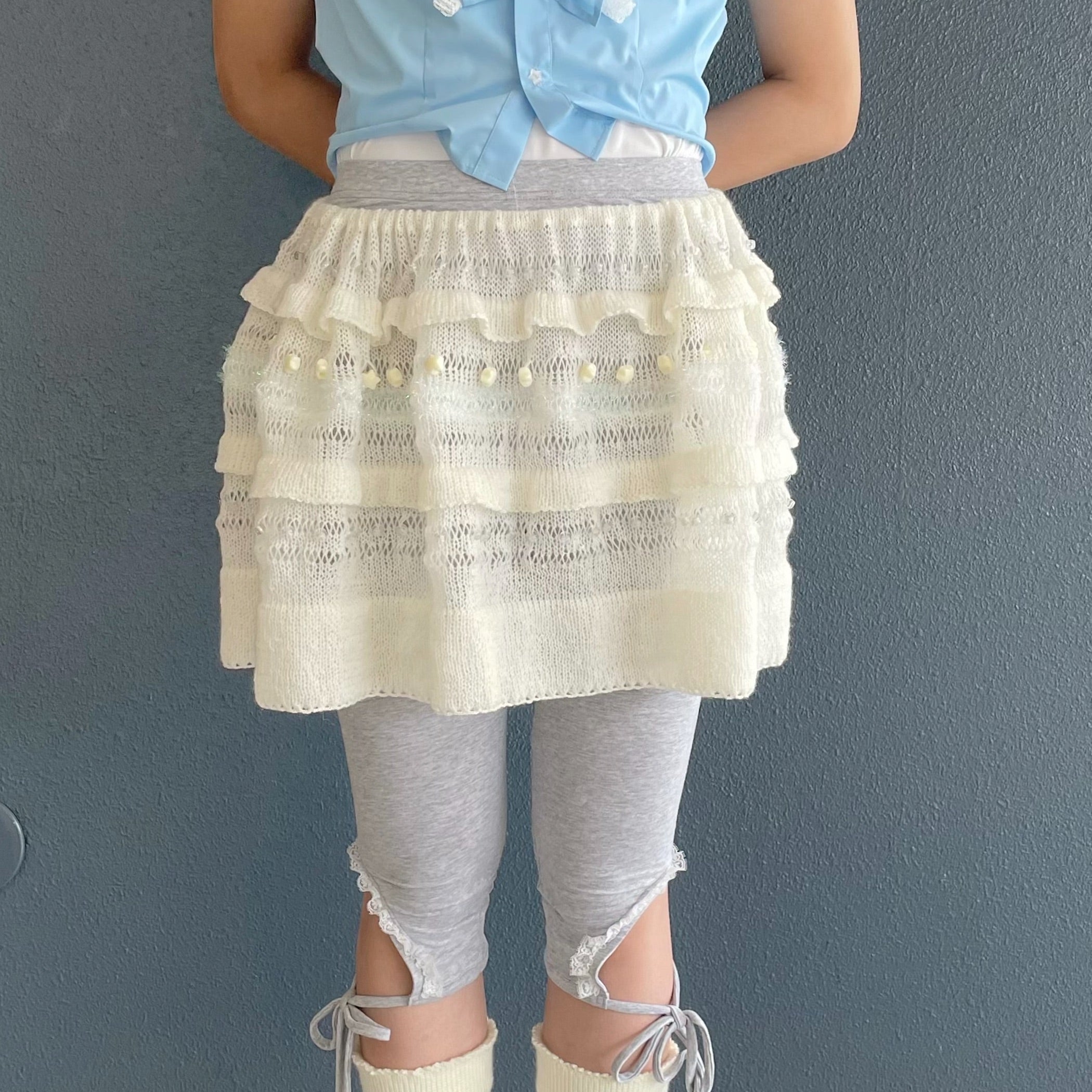 Knitted frill short skirt / White / ニットフリルショートスカート 