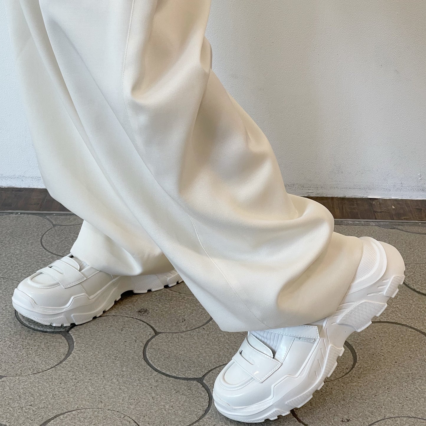 Wring wide pants / WHITE / ギャザーワイドパンツ