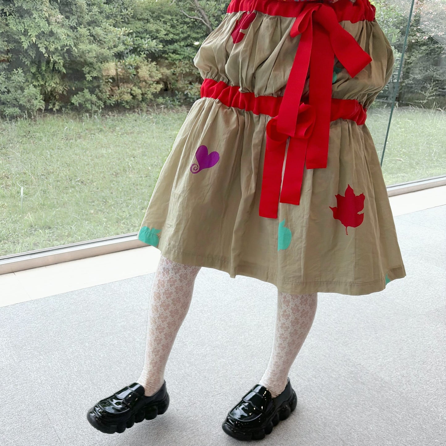 APPLE TIERED DROP WAIST SKIRT / APPLE / リボンティアードスカート