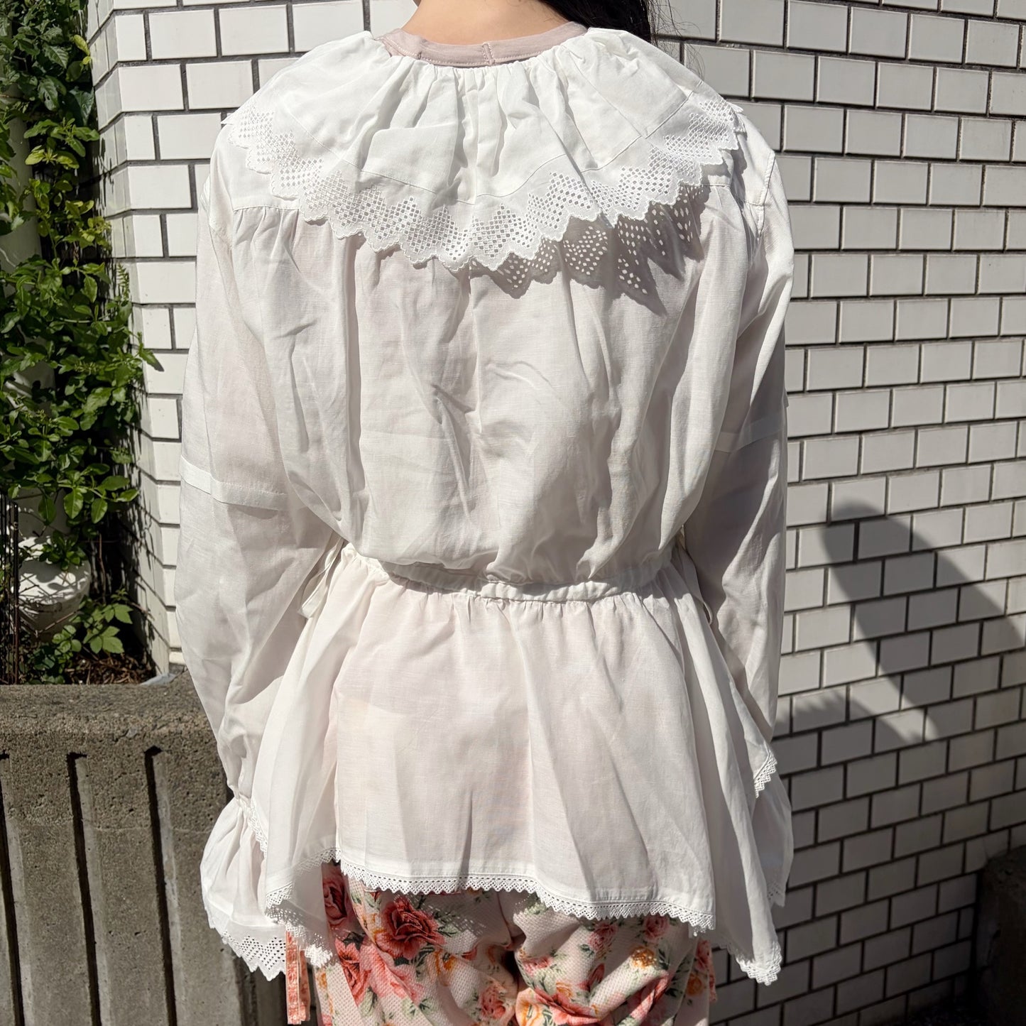 DOMESTIC FRILL BLOUSE / WHITE / フリルブラウス